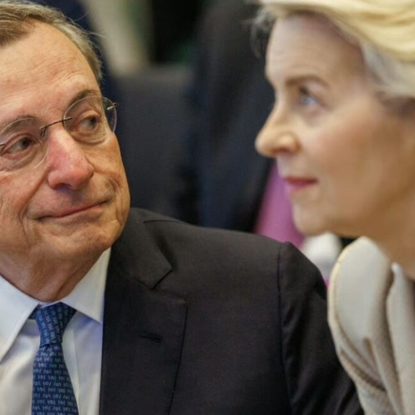 Francia24: Pensionati, studenti, beneficiari di prestazioni sociali, redditi alti: cosa cambia con il Bilancio 2026 - Mario Draghi esorta l' episode artwork