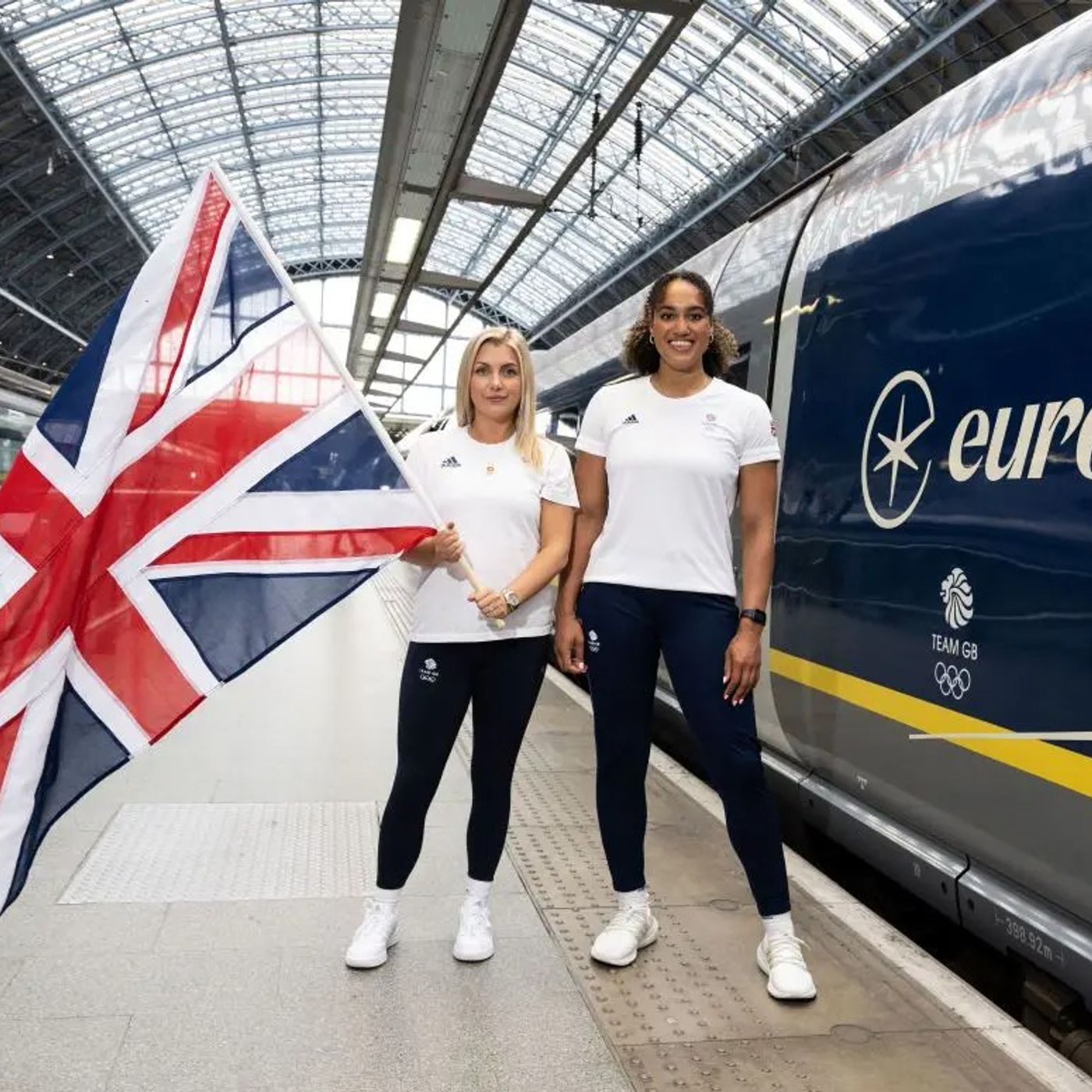 Francia24: Caos Eurotunnel treni bloccati e vacanze rovinate - Capodanno, ministro pronto per i "tradizionali" atti vandalici - Meta acquisi episode artwork