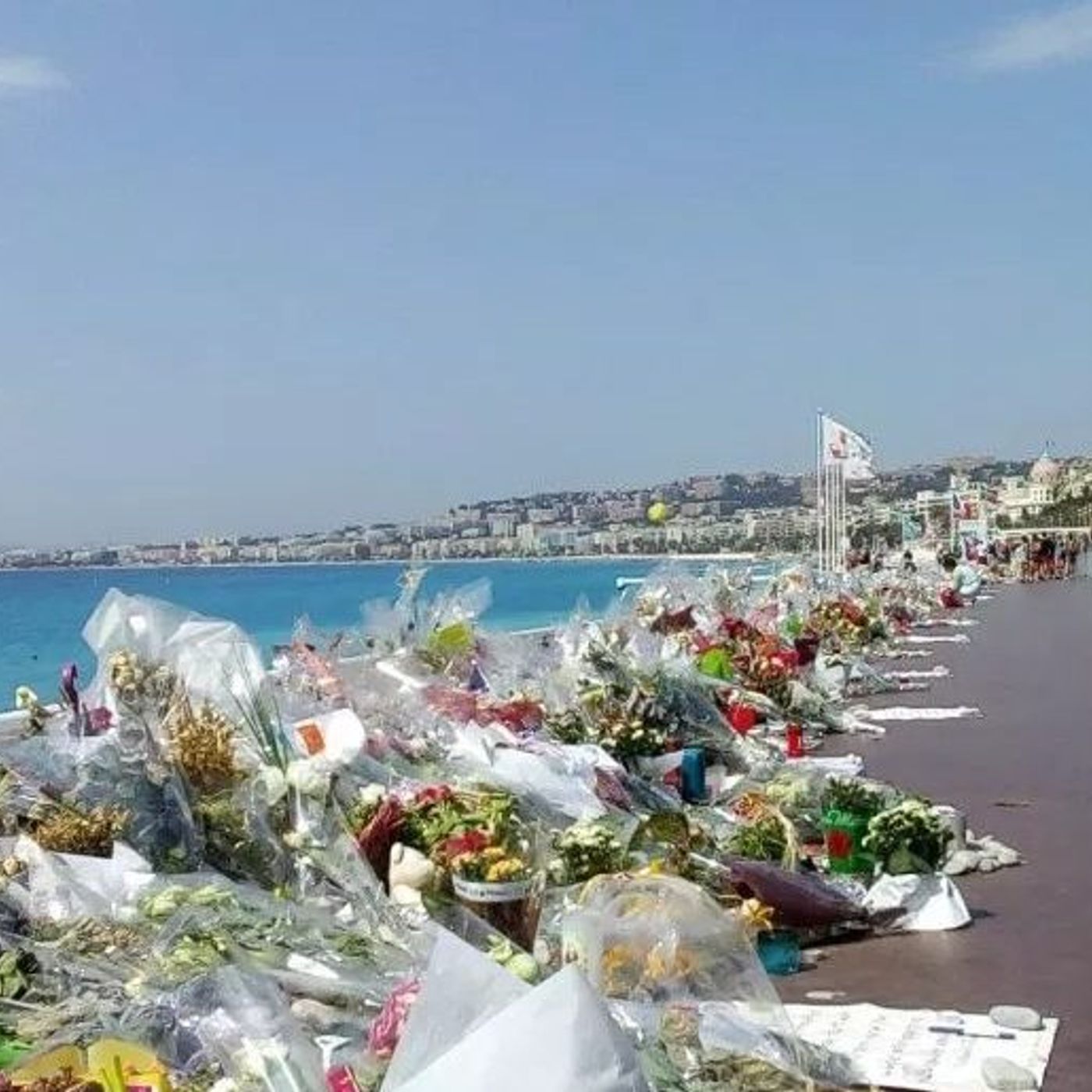 Nizza24 martedì 30 settembre: Nuove Indagini Attentato di Nizza - Droga nel Pianoforte a Tourrettes-sur-Loup - Météo Martedì episode artwork