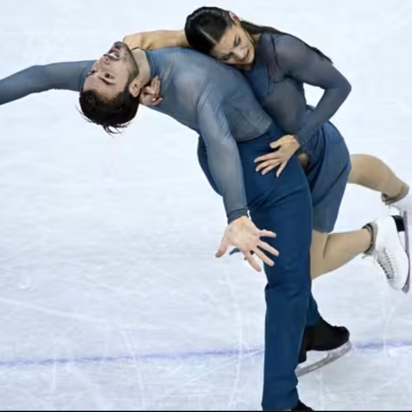 Francia24: Olimpiadi, I Sublimi Guillaume Cizeron e Laurence Fournier Beaudry Oro di Danza su Ghiaccio (video) - Latte Infantile Contaminato episode artwork
