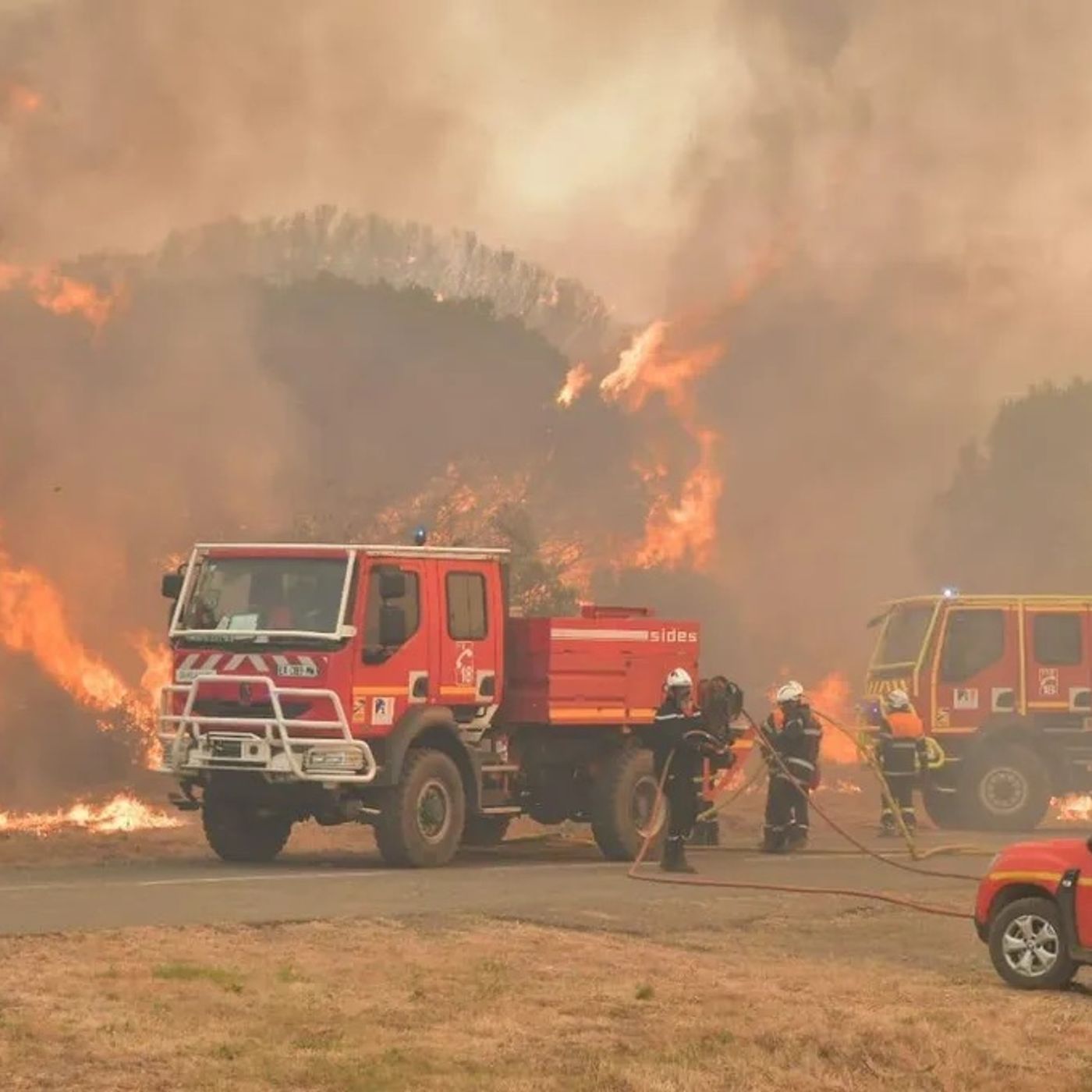 FranciaOggi: Ancora fuori controllo gli incendi in Aude - Acqua contaminata in Francia - Stop evacuazioni verso la Francia episode artwork