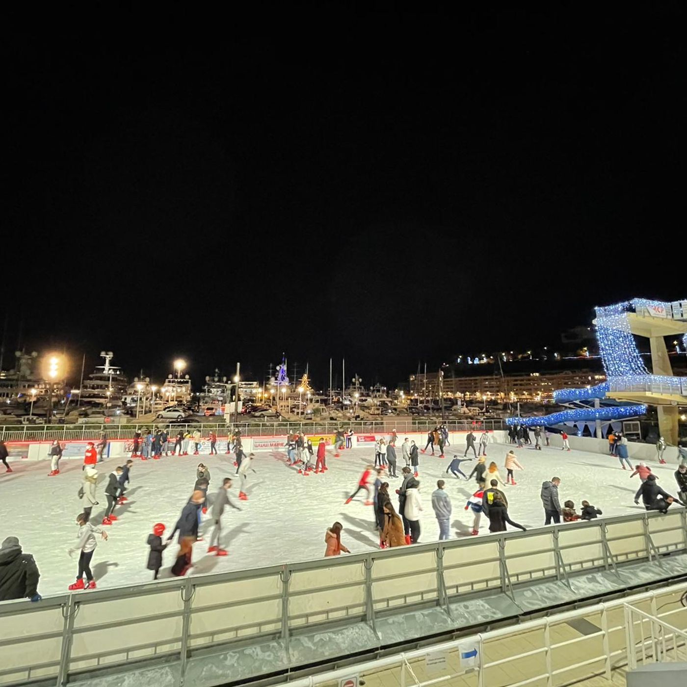 Nizza24 giovedì 15 gennaio: Ice Party a Monaco - A8 Bloccata da un Tir - Bimba Ingerisce Cannabis - Météo episode artwork