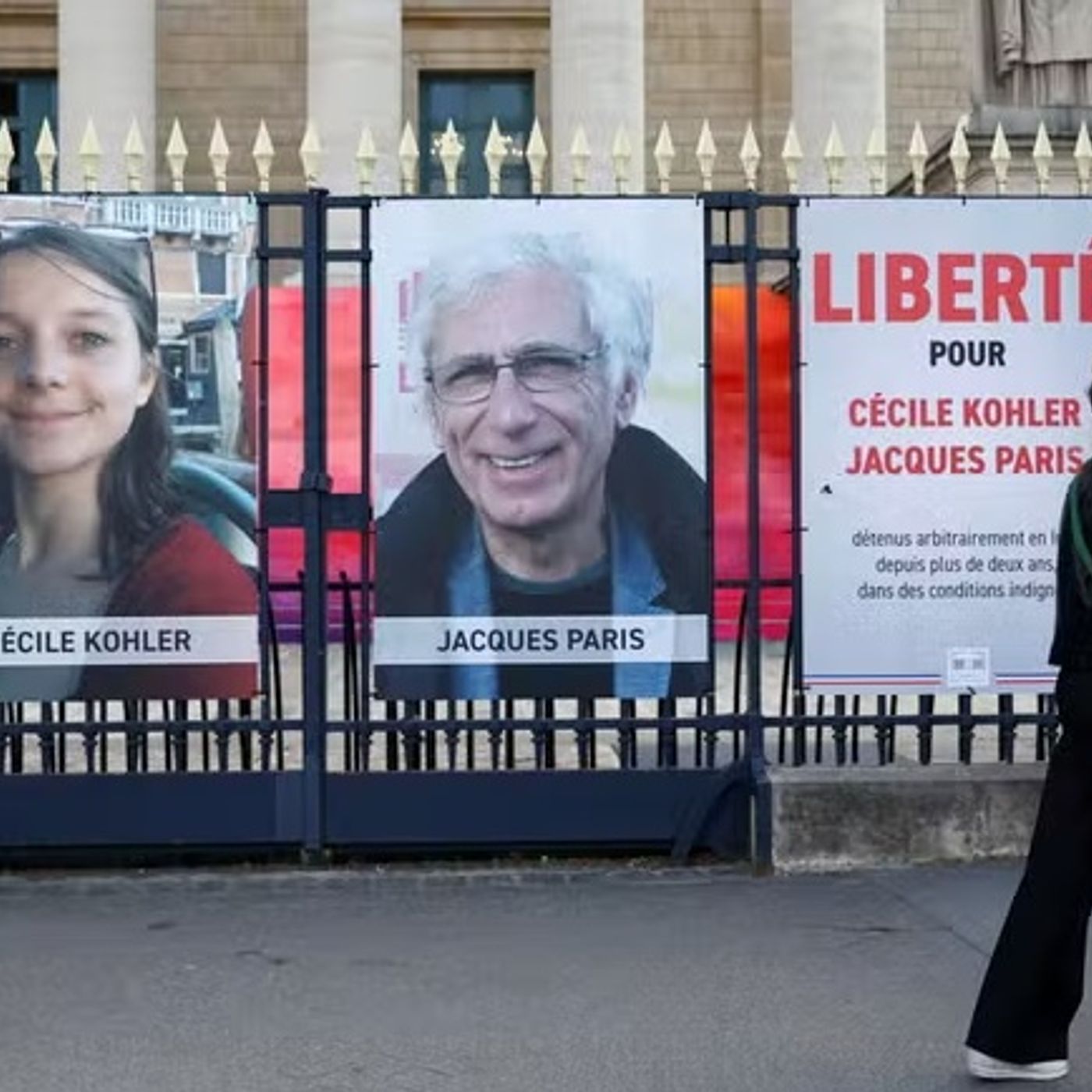 Francia24: Guerra Iran-Israele, cosa scrivono i quotidiani francesi - Connazionali in Iran furiosi con Macron -  Chi ha guidato il  lusso ? episode artwork