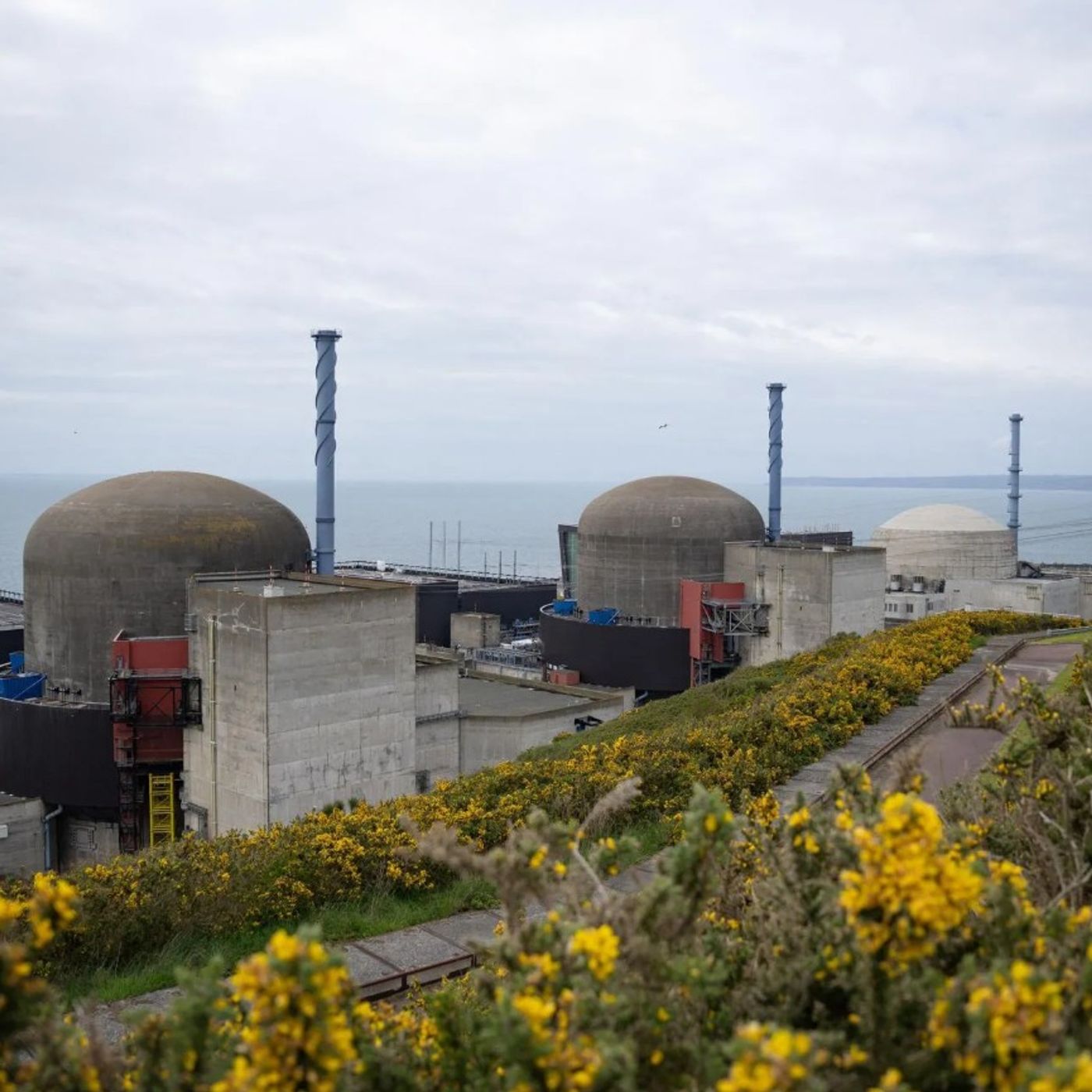 Francia24: Reattore nucleare di Flamanville: ci hanno mentito? - Sciopero SNCF il 18 settembre - Bayrou Sotto Assedio, il PS Sogna Matignon episode artwork