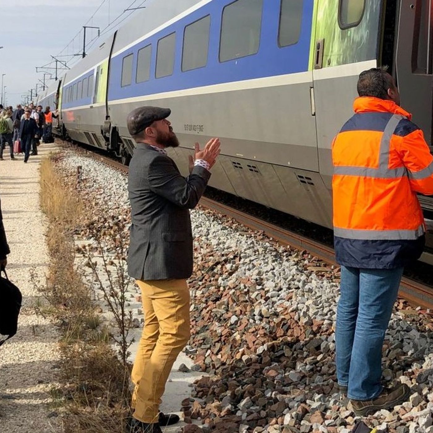 Nizza24: Intera rete ferroviaria francese in panne - EDF: Datacenter francesi per l'IA? Si, ma diciamo noi dove - Monaco presiede consiglio episode artwork