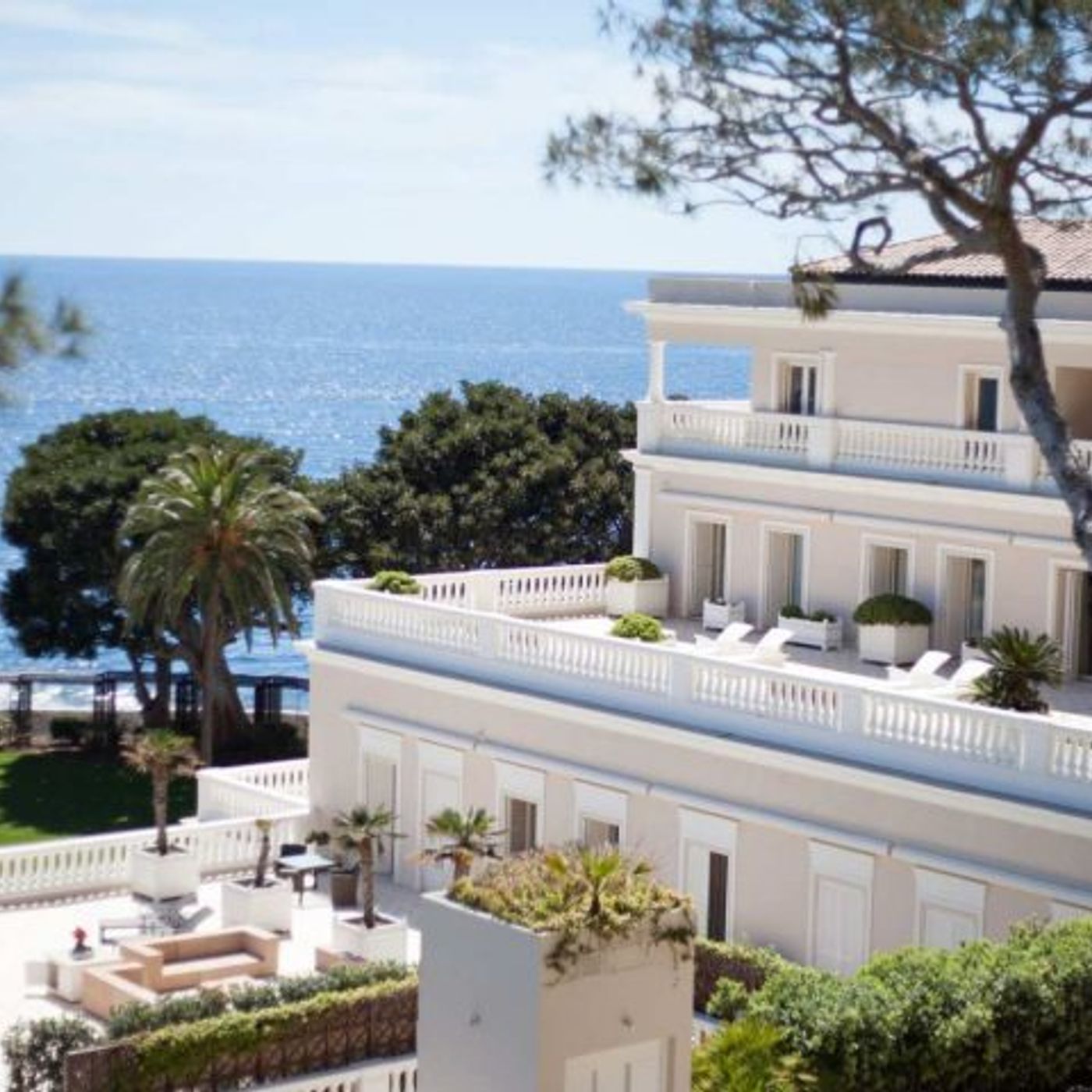Nizza24 venerdì 29 agosto: Météo Week-end - Arnault investe sulla Riviera - Completamente spenti incendi Aude episode artwork