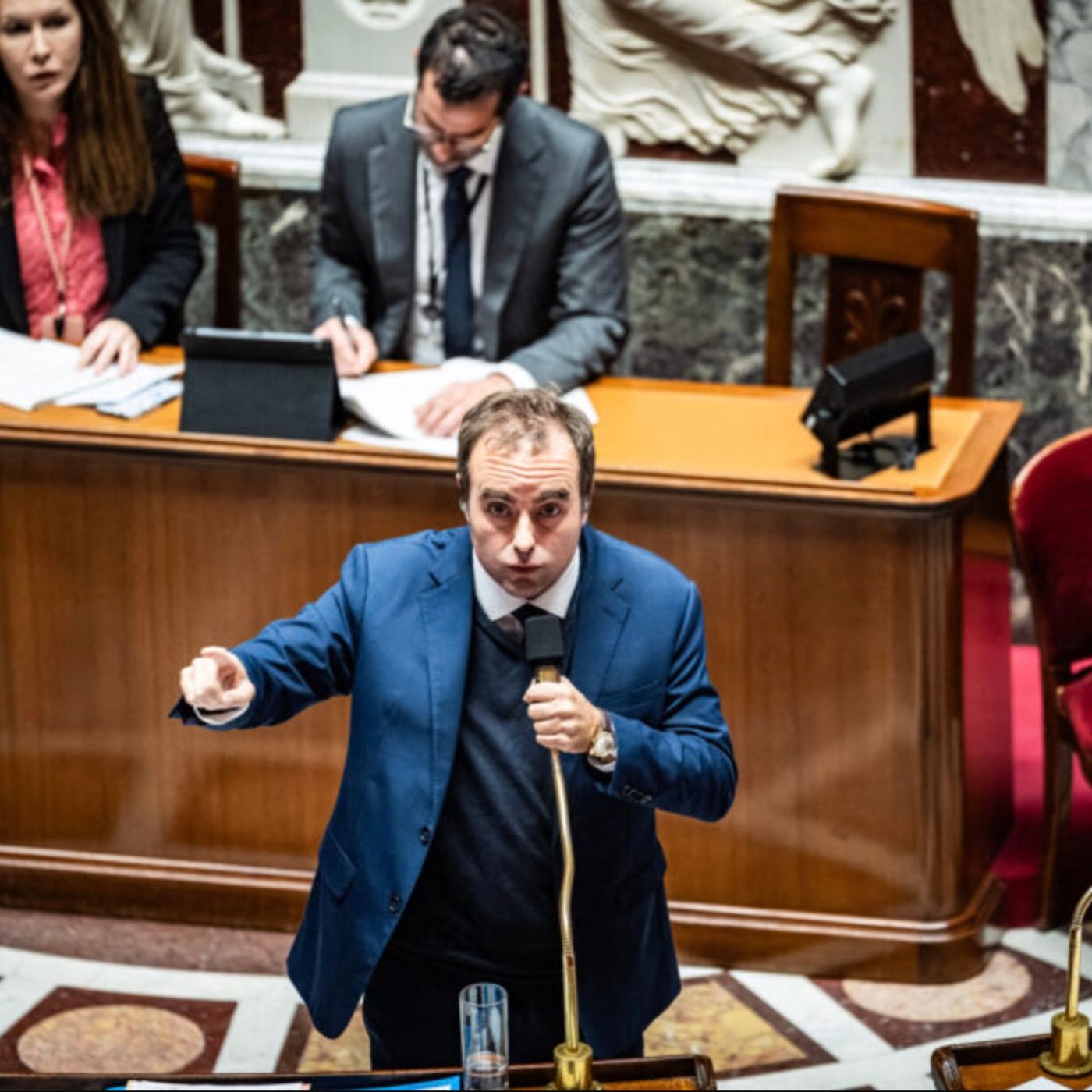 Francia24: Lecornu minaccia elezioni anticipate, Macron d’accordo – CloudFlare e AGCOM, la reazione di Borghi – La Borsa di Parigi festeggia episode artwork