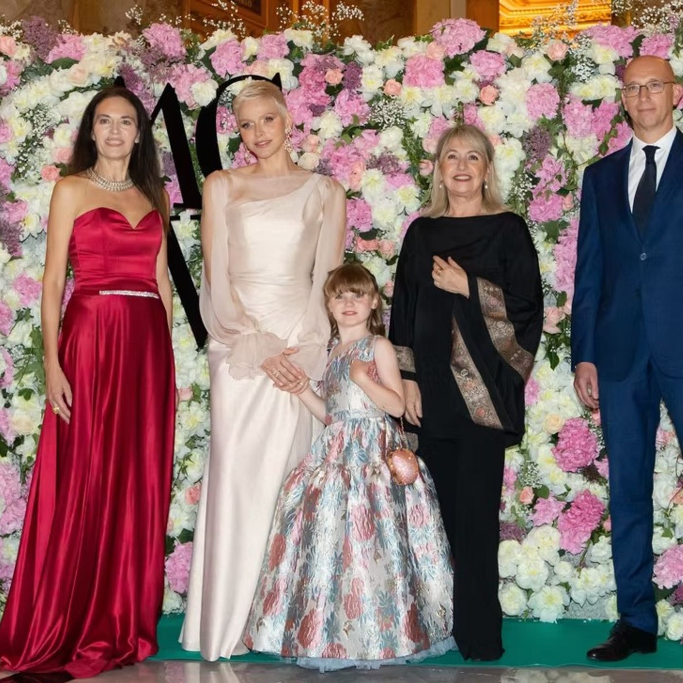 Nizza24 venerdì 2 gennaio: Monte Carlo Fashion Week – Incendio a Nizza – Originari di Cannes i gestori del locale di Crans Montana – Météo episode artwork