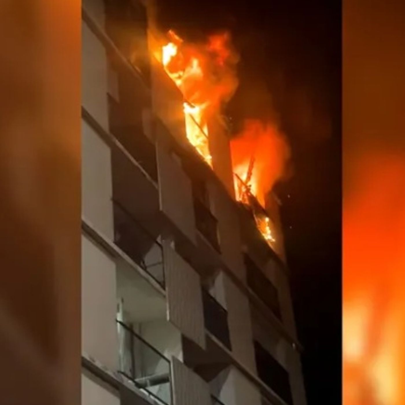 Nizza24: Incendio a Nizza, muore bambina di 3 anni - Macron annuncia 109 miliardi per la IA europea: fact checking - Tajani dal Principe Alb episode artwork