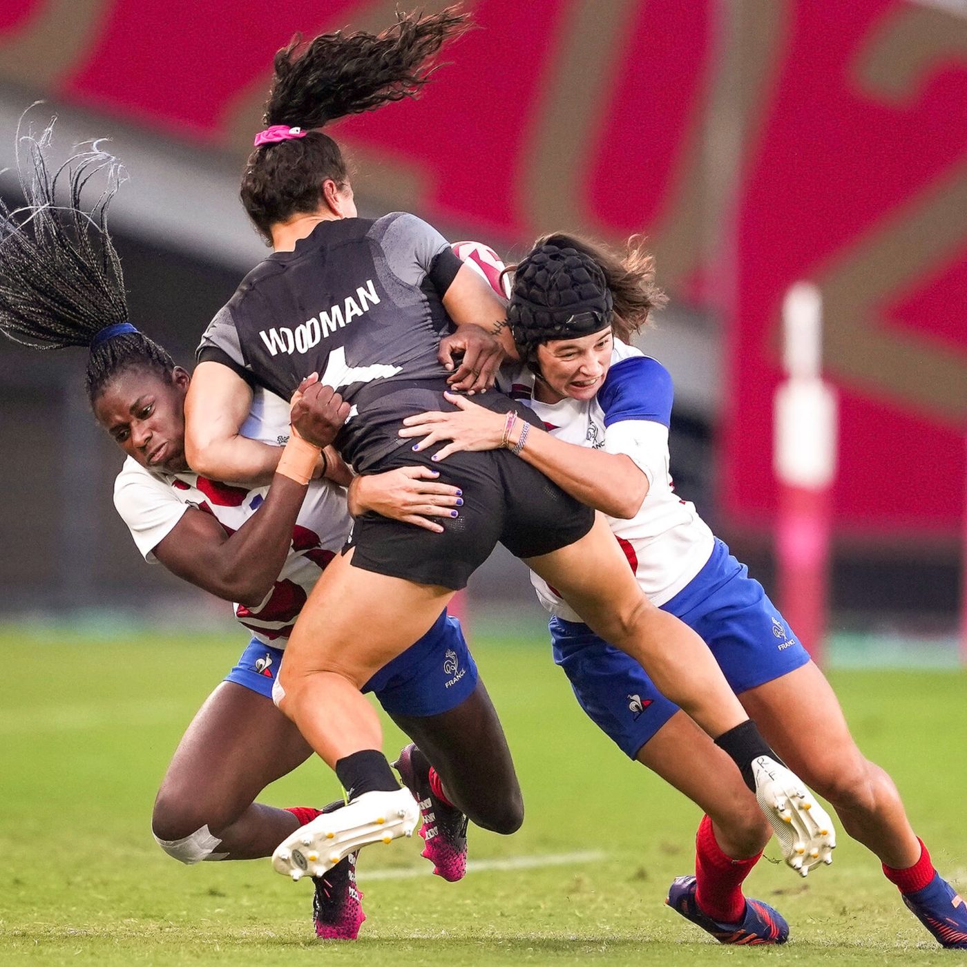 FranciaOggi: Rugby femminile, trionfa la Francia - Bayrou Sotto Pressione - Manipolazione Sessuale per Evitare Inincroci tra Orche episode artwork