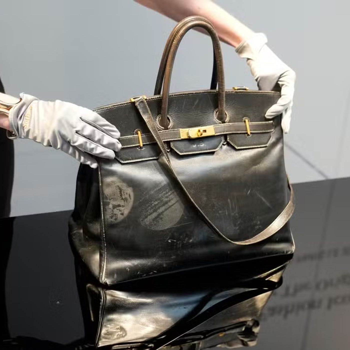 La Borsa Hermès Birkin Originale venduta a 7 Milioni di Euro - Ancora indagini contro i finanziamenti all'RN - Fuochi artificiali del 13 lug episode artwork