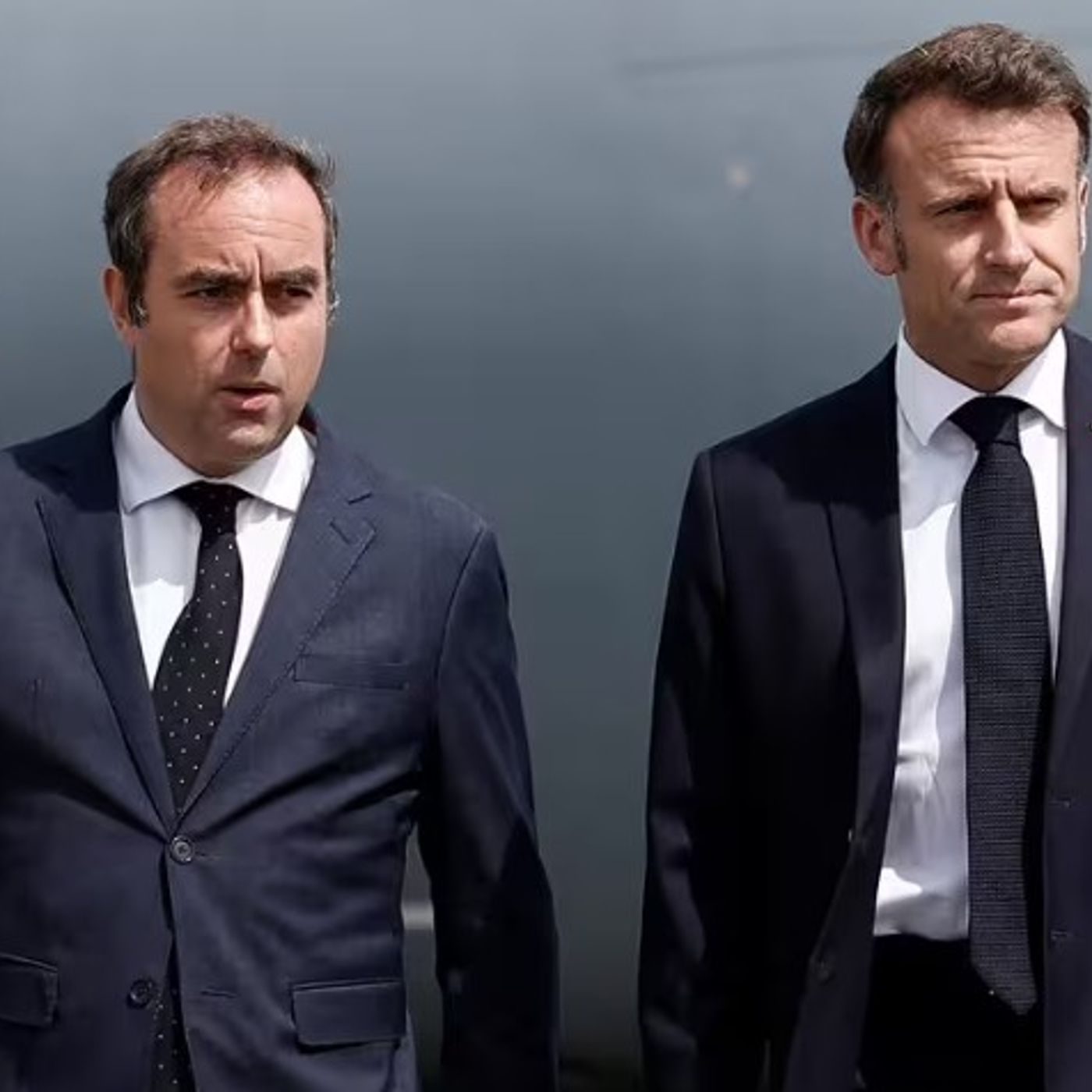 Francia24: Ore 9, Macron accetta dimissioni Lecornu; ore 16, Macron le respinge - In caso di fallimento il presidente "prendera' le sue resp episode artwork