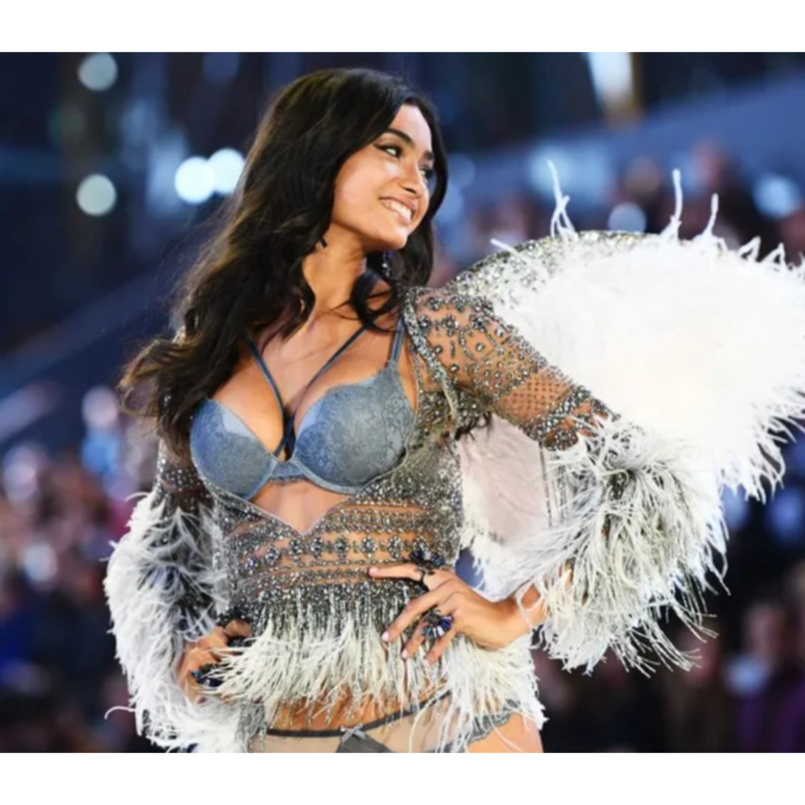 Parigi, Centinaia di Arresti e Agenti Feriti, ma l'Informazione di Stato francese Nasconde i Fatti -  Victoria's Secret cambia ticker: il nuovo sarà VSXY - Aumento dello SMIC e le altre novità di giugno - V- Meteo Parigi e Milano episode artwork