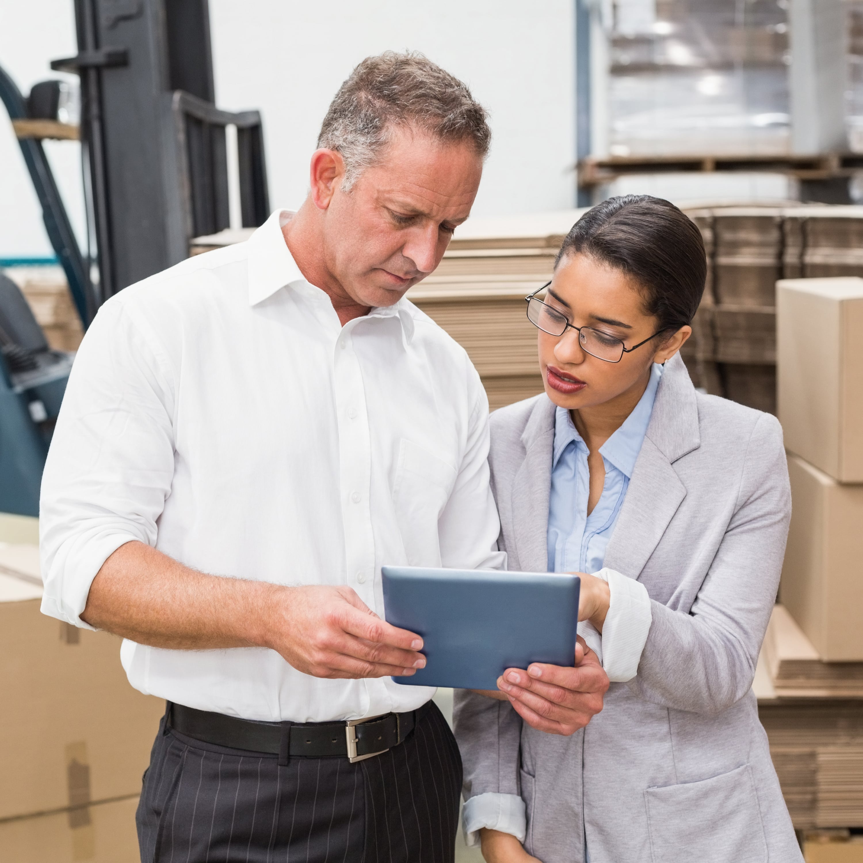 Planbarkeit in Logistikzentren verbessern: Effiziente Strategien für die Zukunft