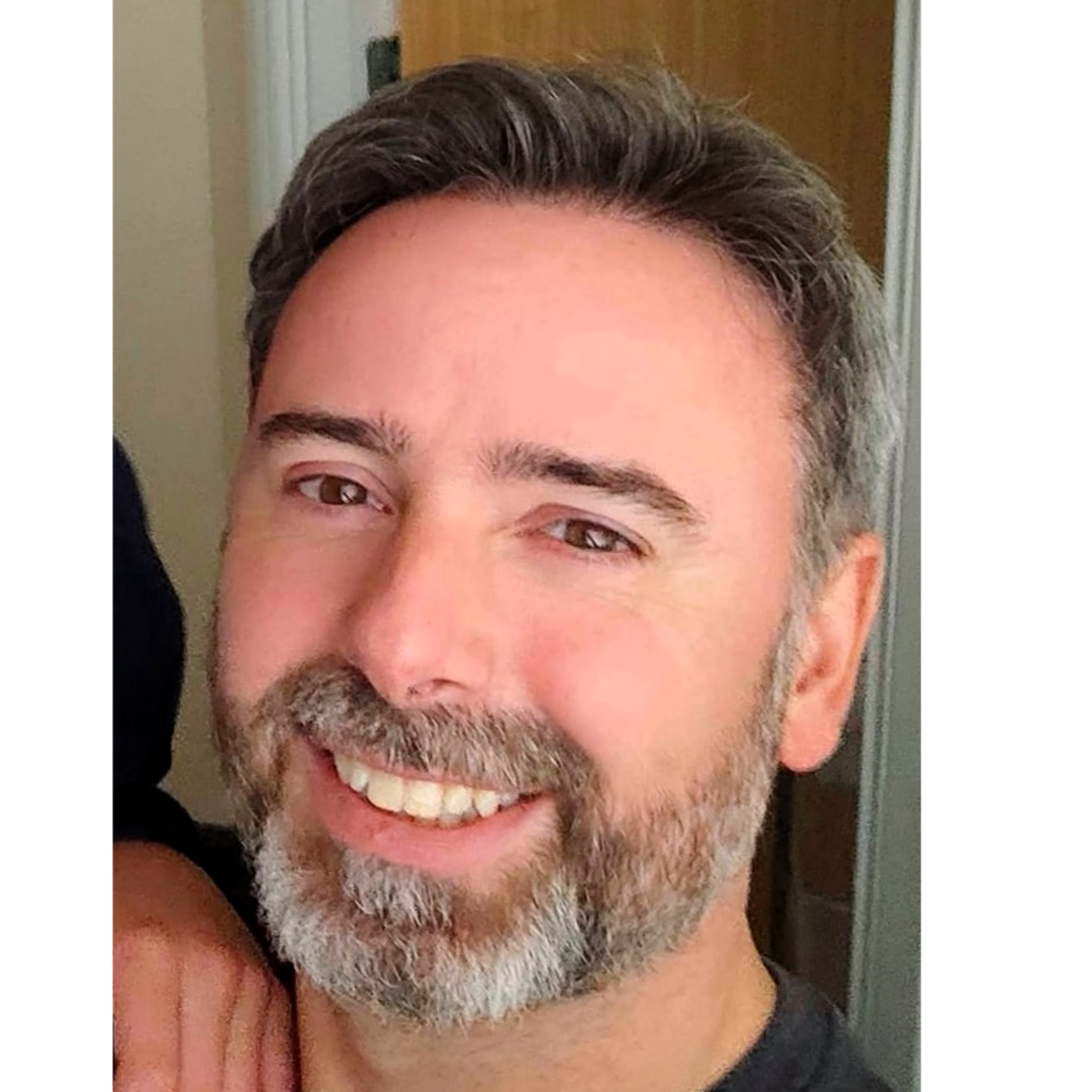 Gavin interviews DraGon Dens entrepreneur and property expert Jenny McLauGhlan 