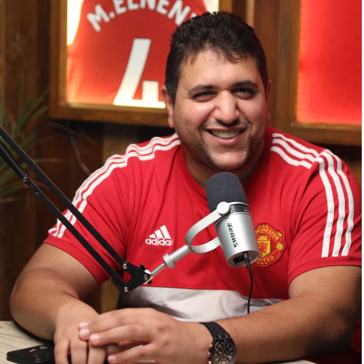 أحمد رأفت: قصة مذيع الشارع بدأت بالصدفة .. قالوا لي غيرت حياتنا .. المساعدات الخفية أكثر بكثير