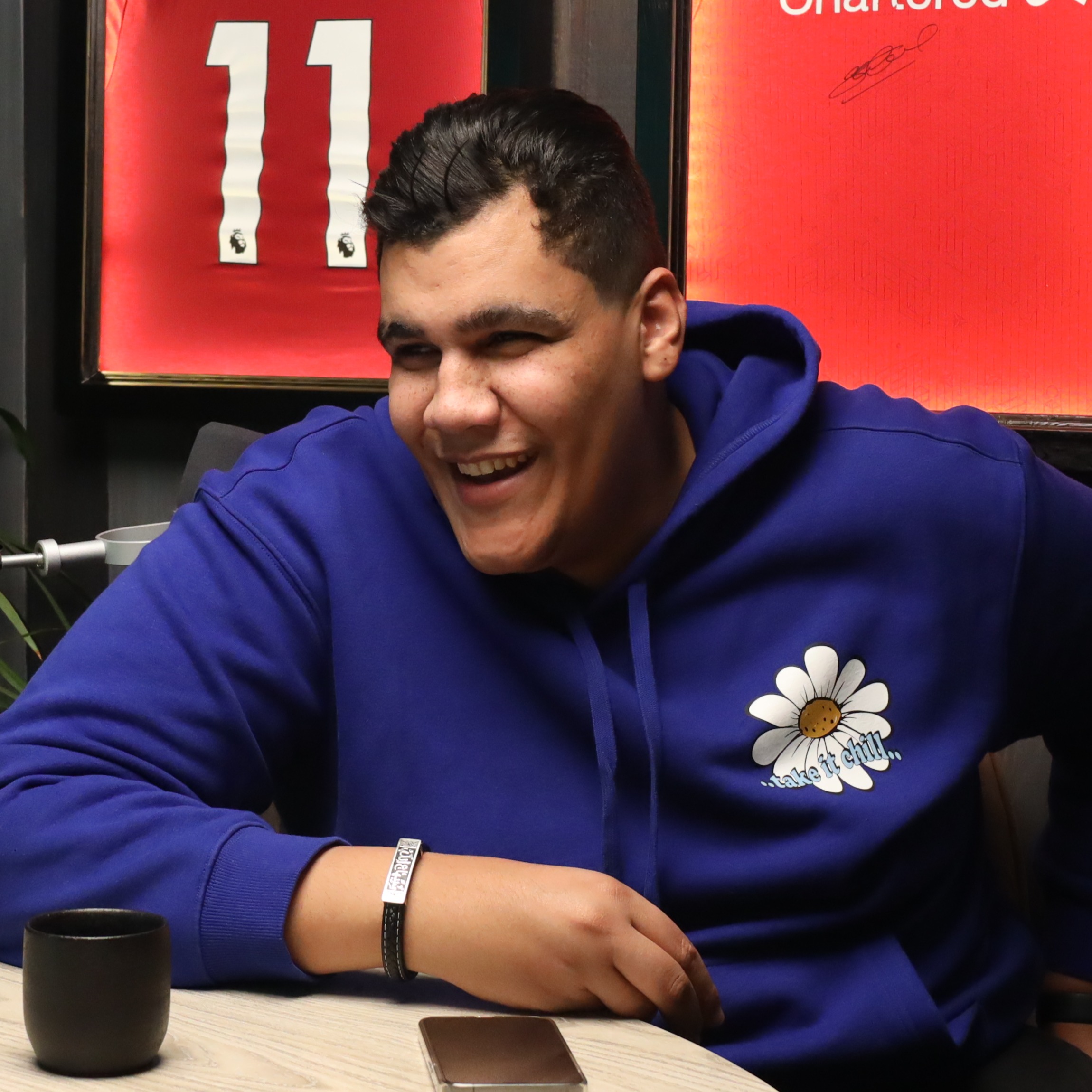 مصطفى البنا🚨 ميكس الكرة و الكوميدي🤣 من غسيل الصحون في هولندا لنجومية اليوتيوب و التلفزيون 🚀😮