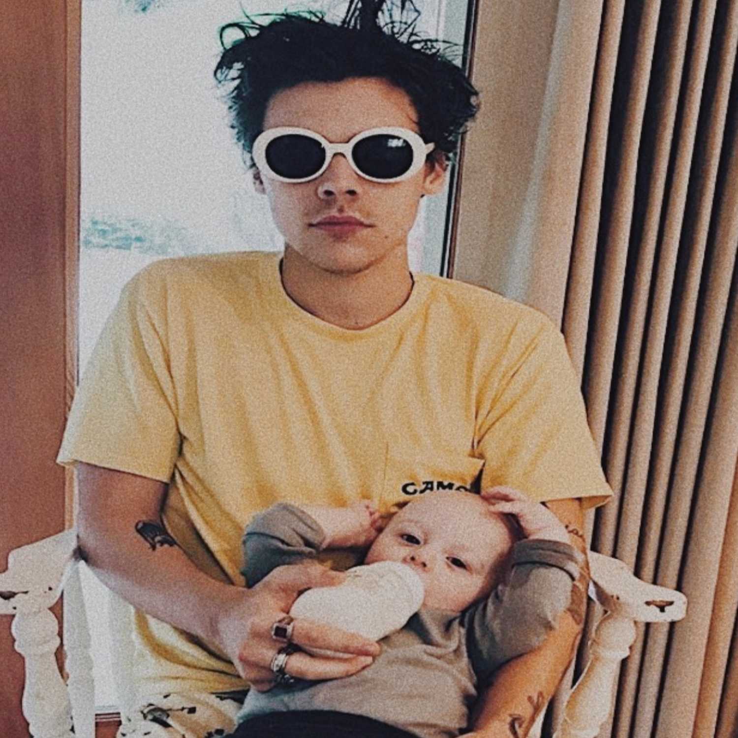 Harry Styles - Ultralight Beam (Kanye West Cover)