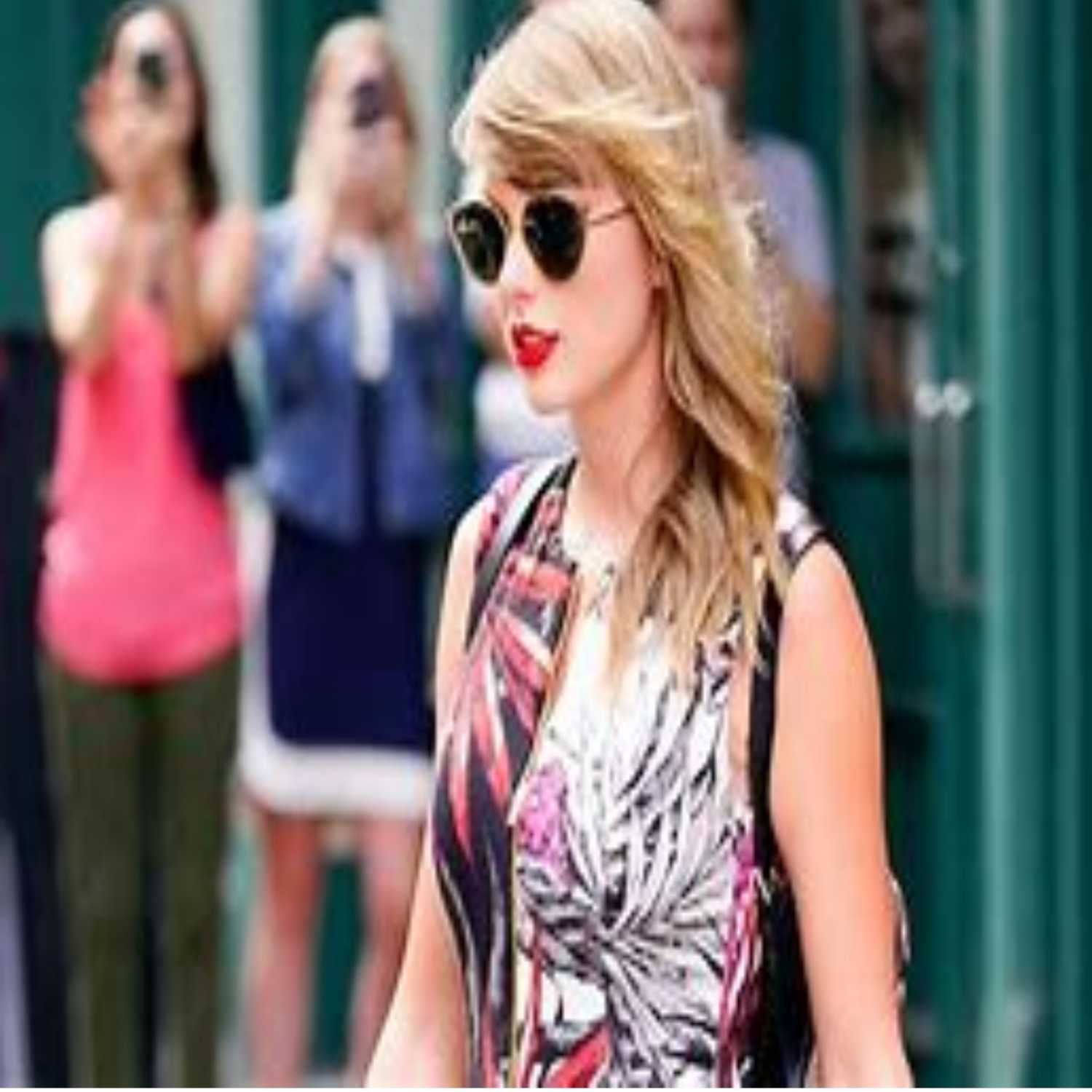 the awesome taylore swift podcast