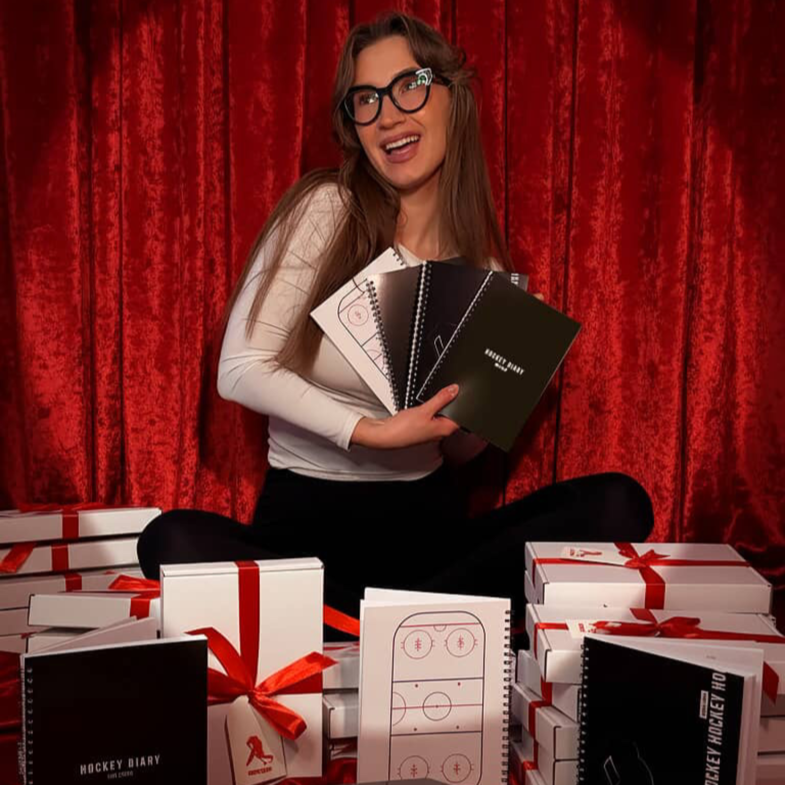 Hockey Diary / Из хоккеистки в бизнес-леди. Мария Бодрикова о создании хоккейных дневников для тренеров и игроков podcast