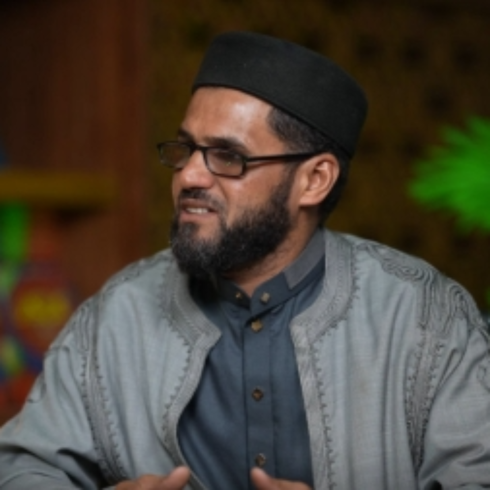 "حقوق المرأء في الإسلام وادعاءات الفكر النسوي".