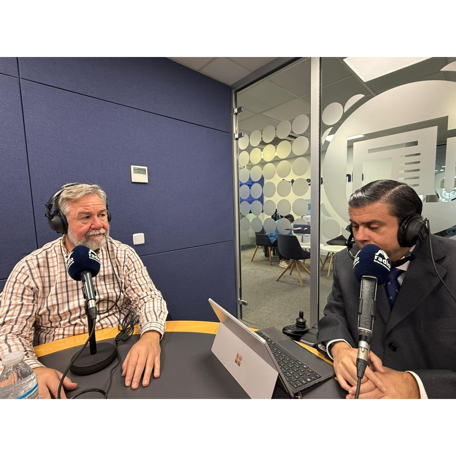 Sin Palos en las Ruedas.