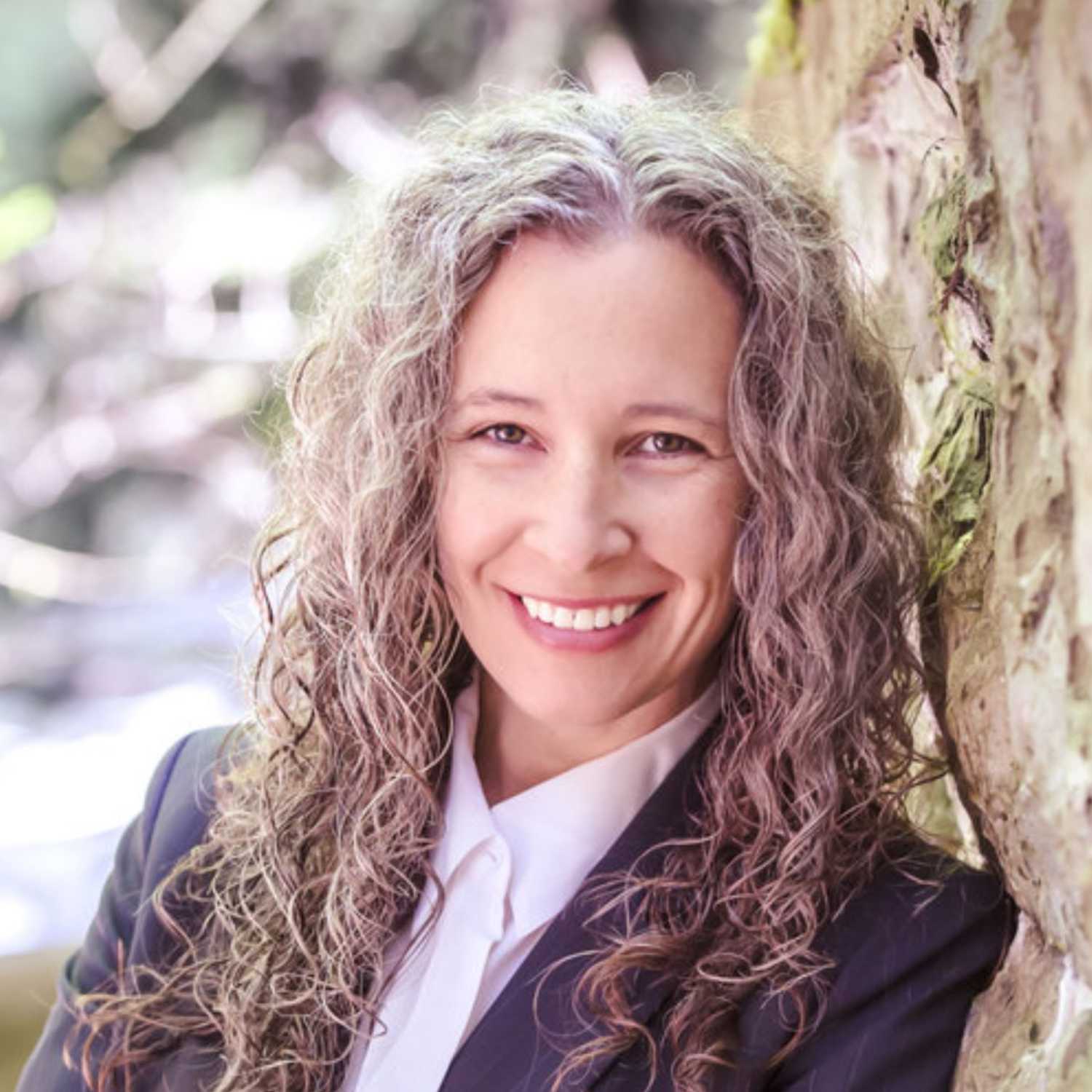 Erika Flint helps people with Hypnosis