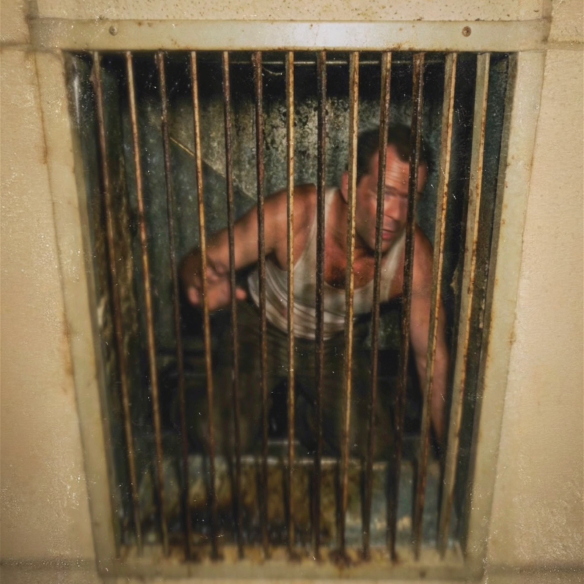 Nakatomi Plaza: From Free Champagne to War in 3 Seconds – The Hidden Truth