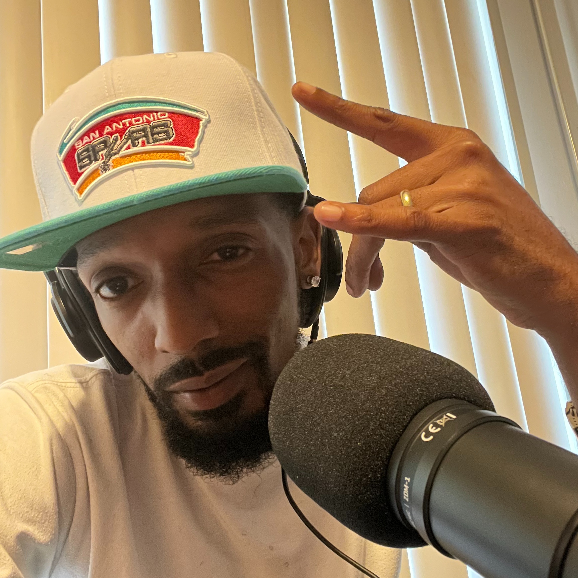 Kickin It With Lou Podcast