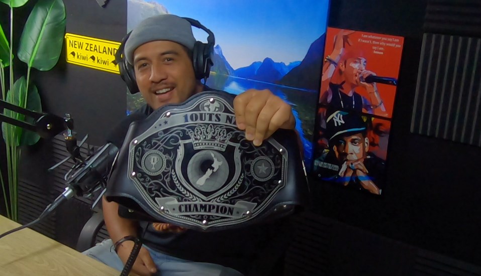 #25 - Allenzo Interview (1Outs, Battle Rap, Niue, Otara, Attitude, Youth Work, Church, Japan etc.)