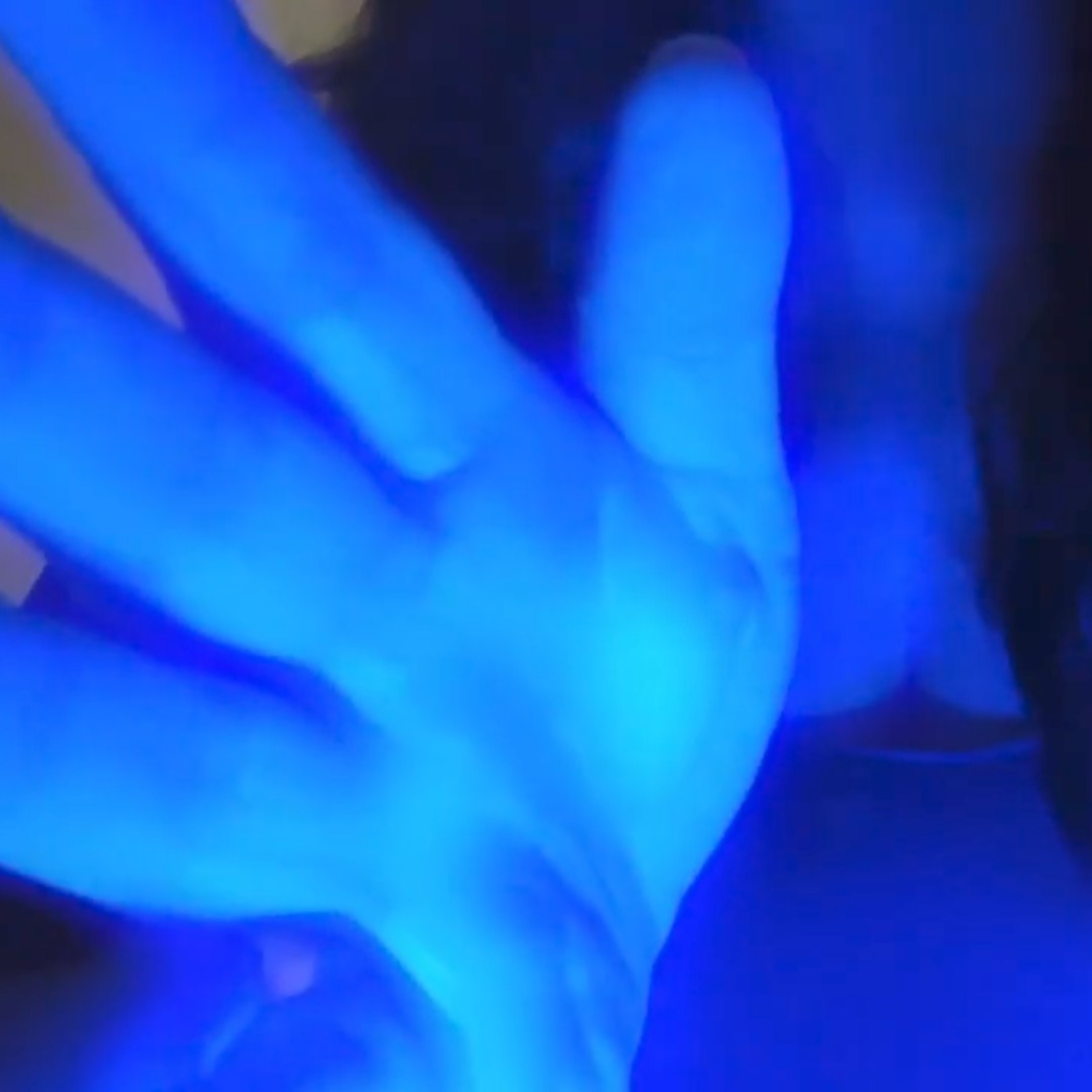 Powerful Daily Energy Cleanse You Need in Your Life to Let Go of the Heavy Negativity and Feel Better