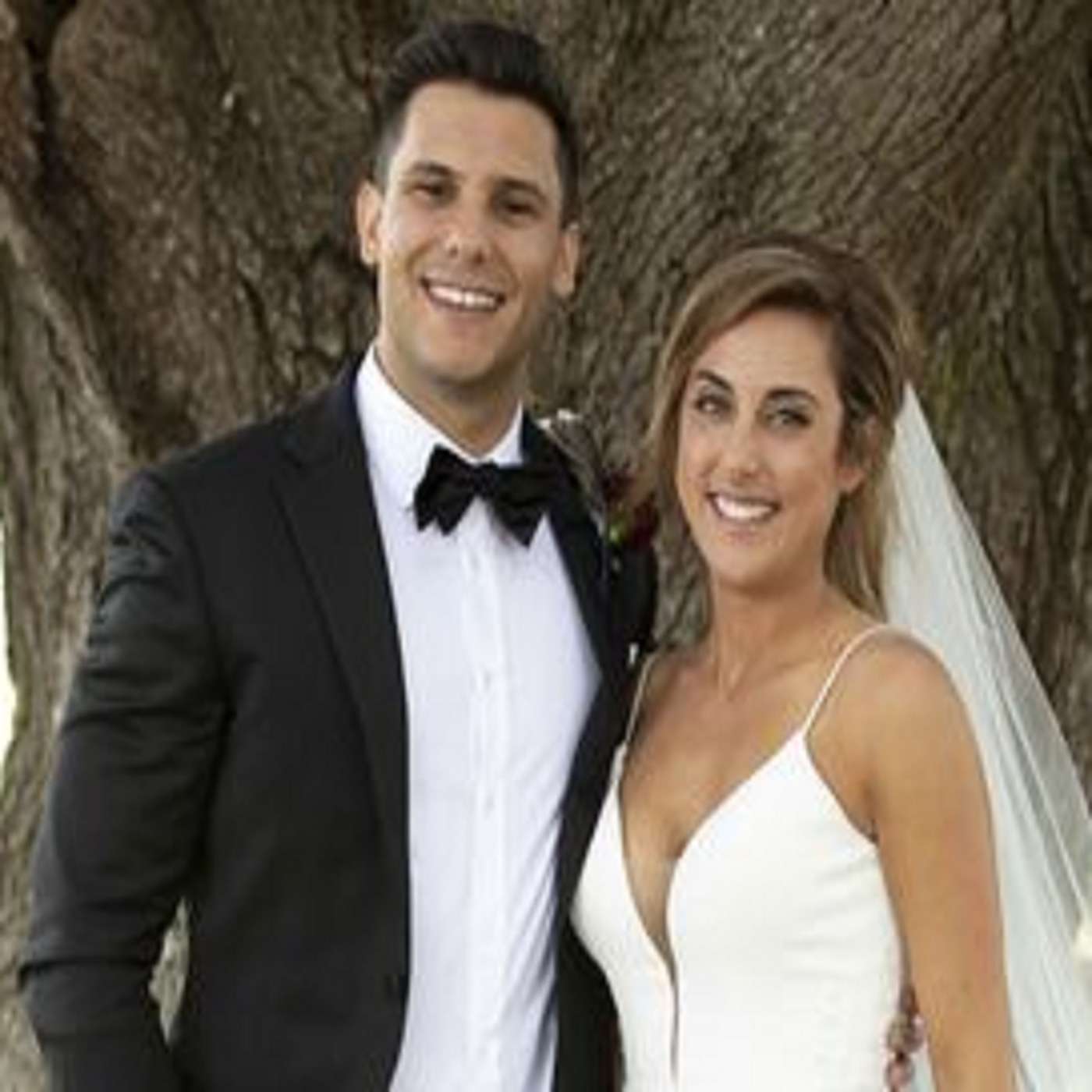 PODCAST: MAFS couple Johnny and Kerri admit they are NOT team Bec episode artwork