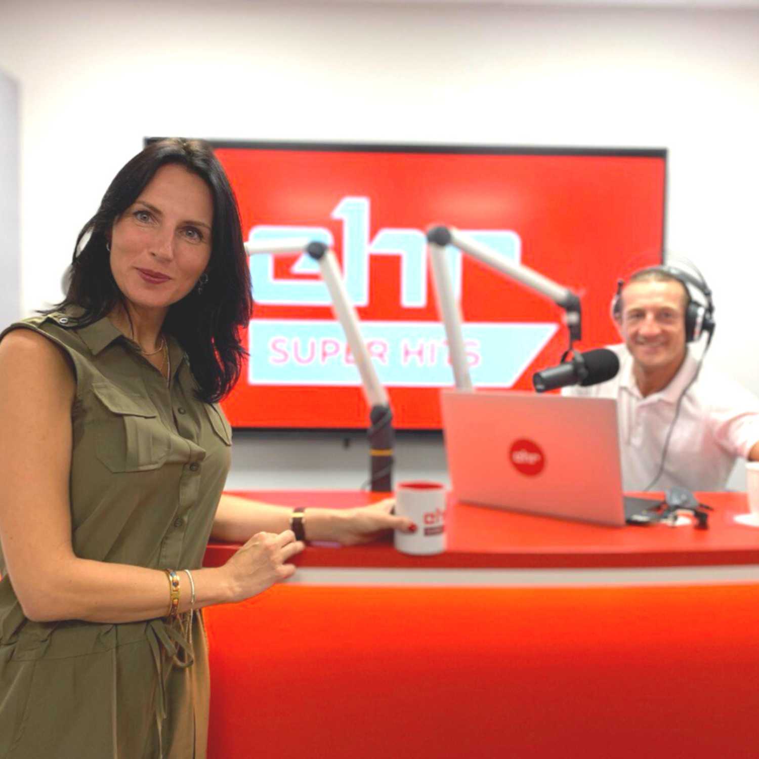 MANAS DZĪVES SUPERHITS