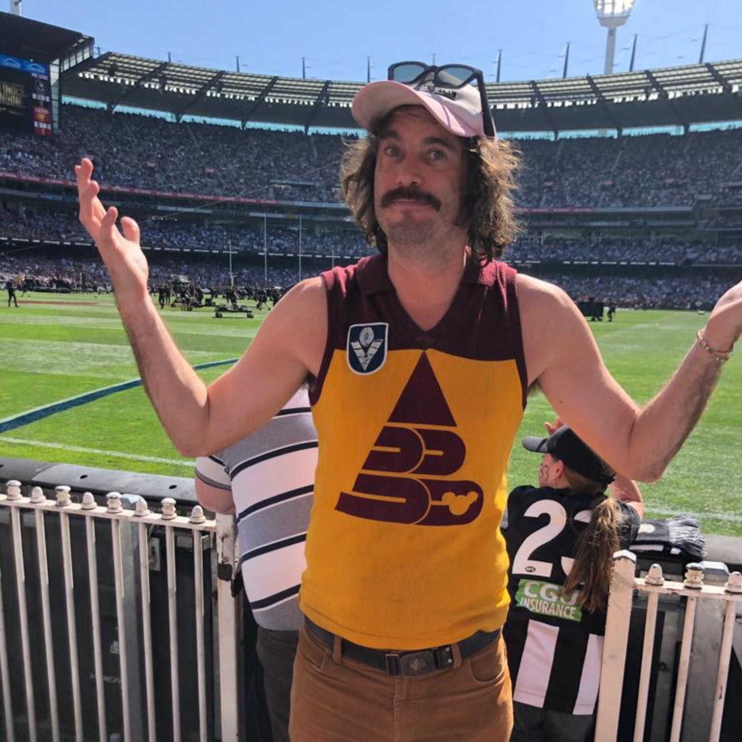 Munn's Grand Final Day - Part I: "....someBODY!" episode artwork