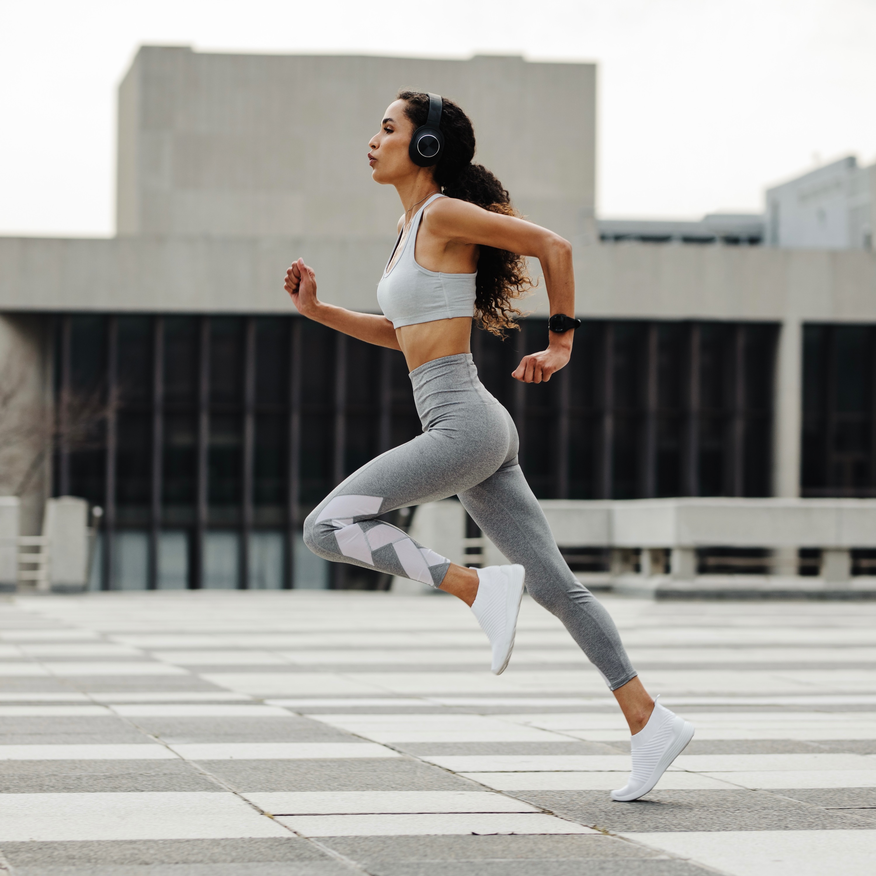 Cardio Rhythms: Nonstop Fitness Music