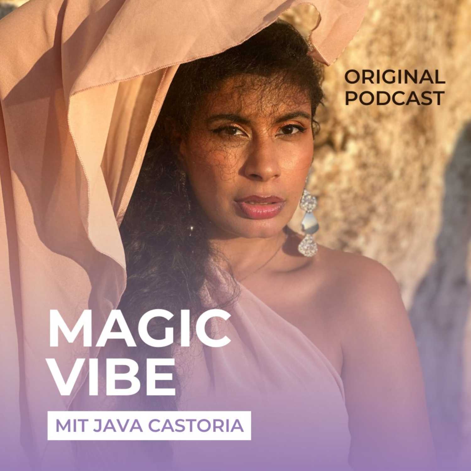 MagicVibe:  Die Moderne Aphrodite, by Java Castoria