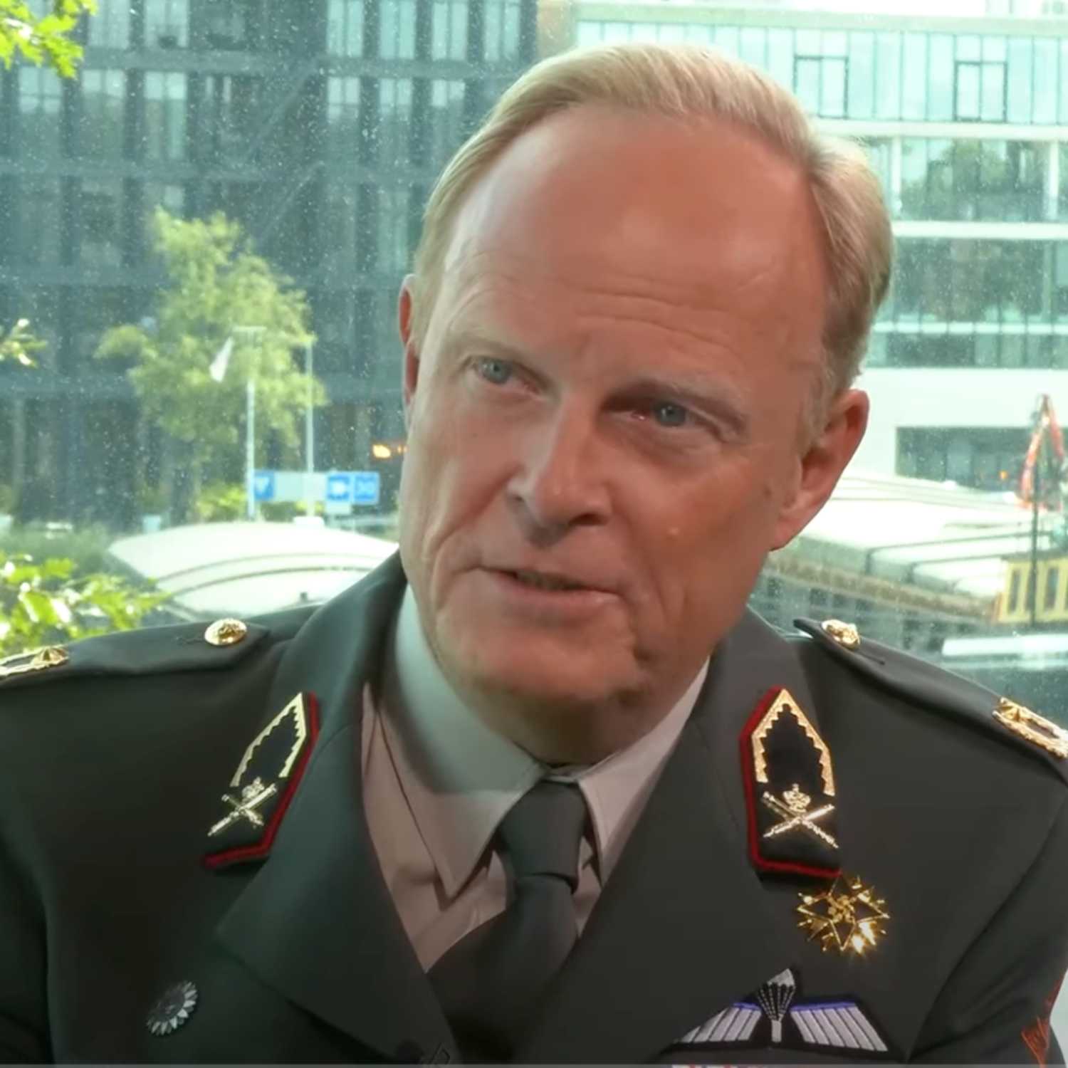 #2 ‘Het vredesdividend is op, we gaan structureel meer aan Defensie uitgeven’ episode artwork