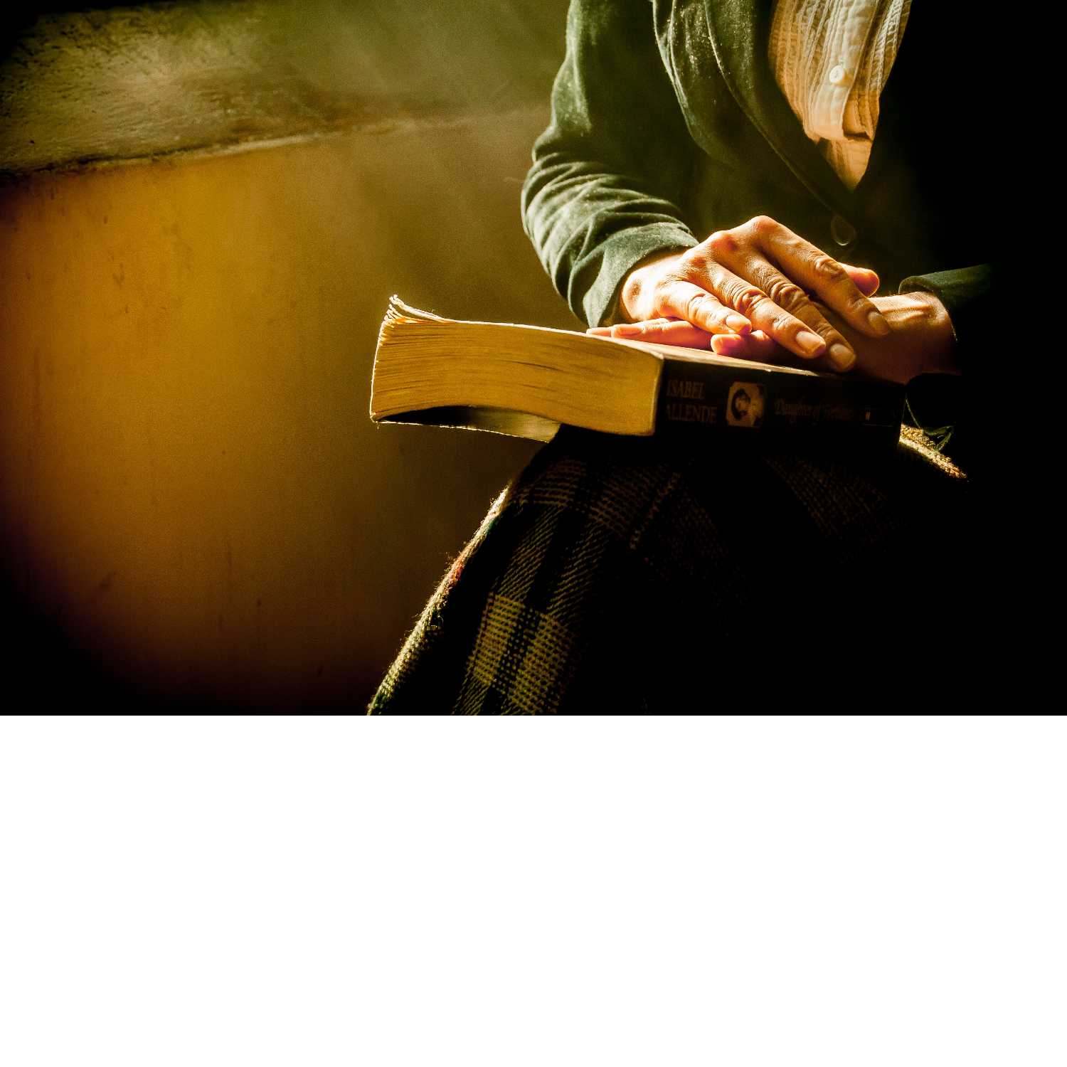 Holy Bible - 创世记第14章 封面