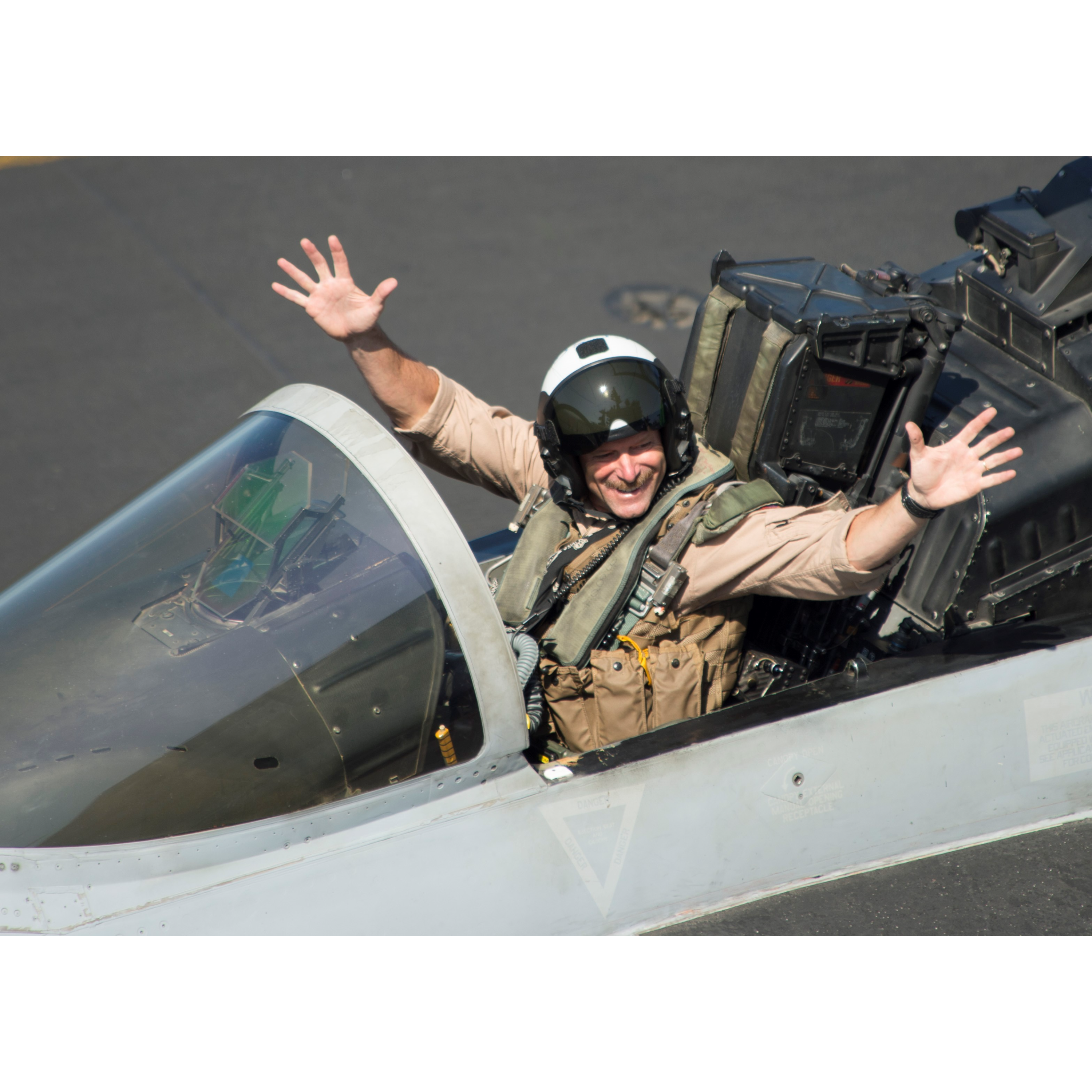 #264- Mike Manazir: Taking Leadership to New Heights | Retired US Navy Rear Admiral Shares episode artwork
