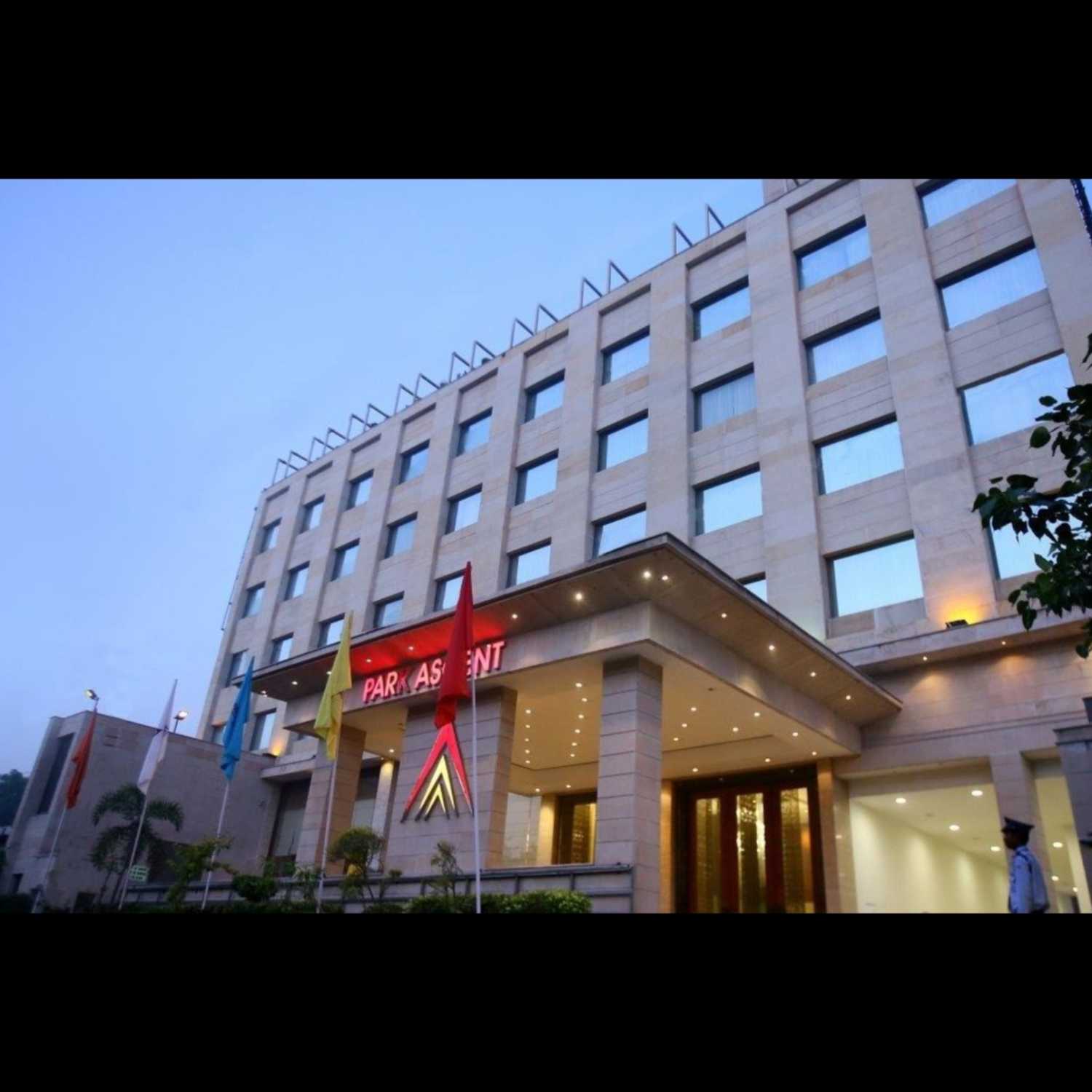 Best Hotel In Noida podcast artwork