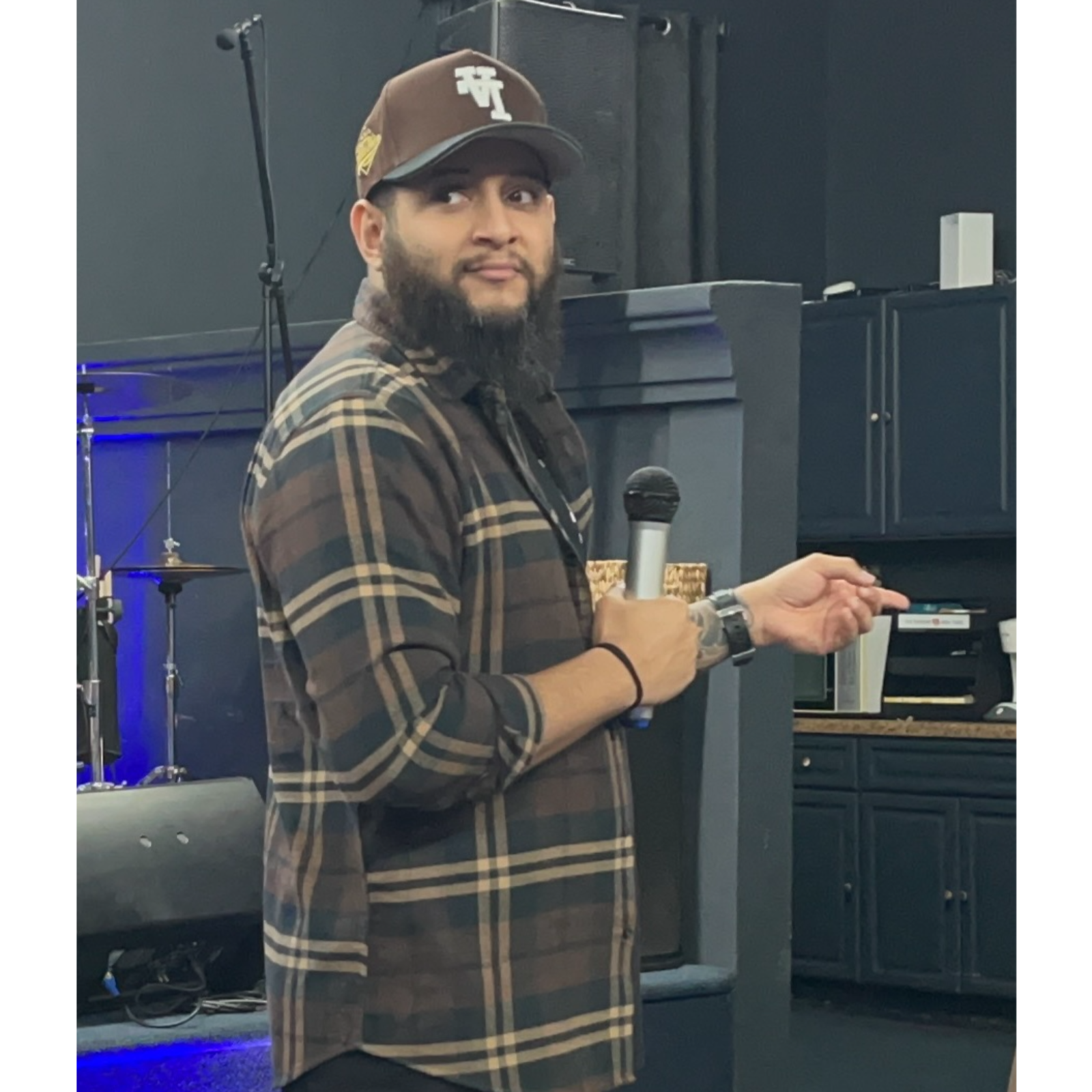 CCB NYC - Pastor Luis and Yahaira Guzman