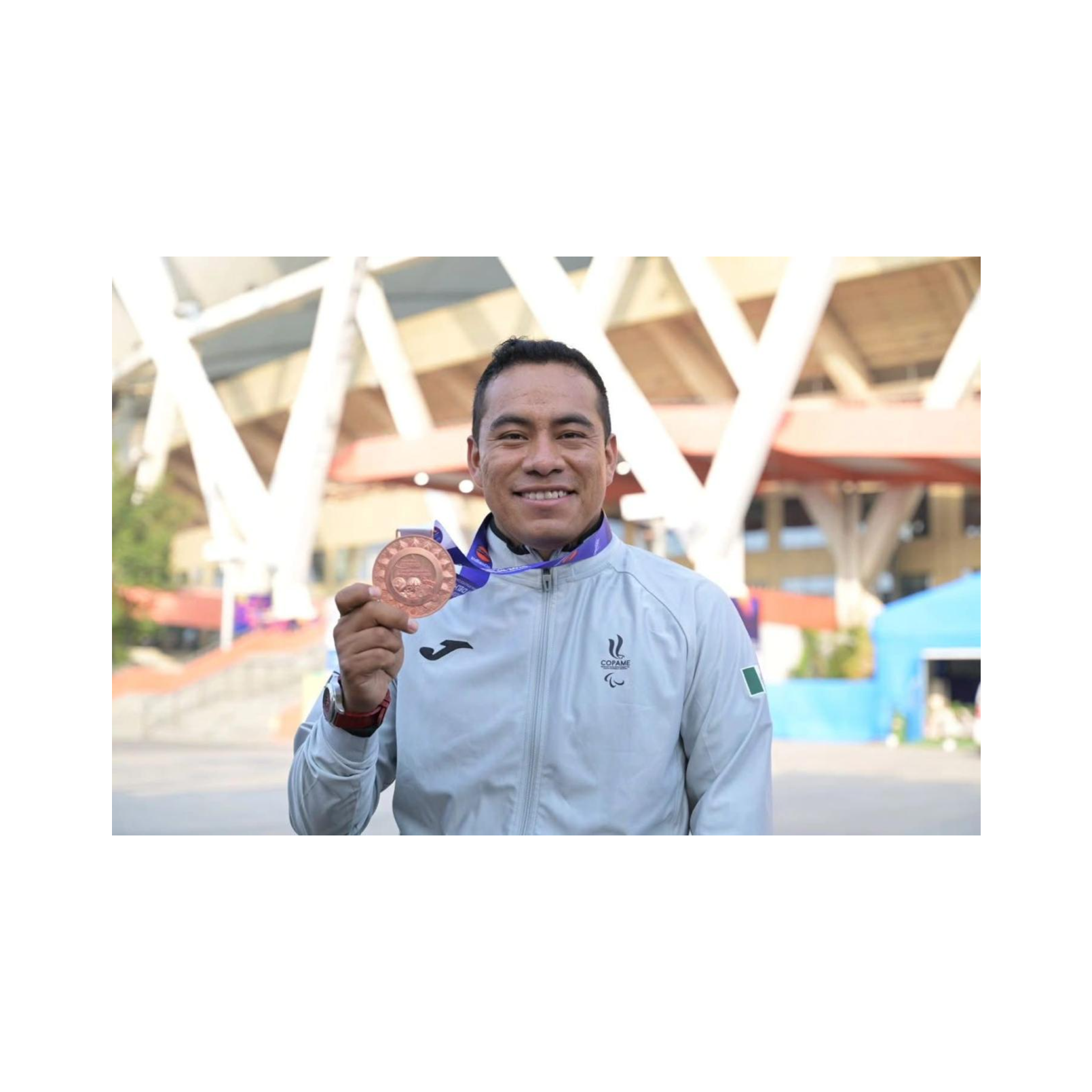 EL TLAXCALTECA LEONARDO DE JESÚS GANA MEDALLA DE BRONCE EN EL MUNDIAL DE PARATLETISMO EN NUEVA DELHI, INDIA  Información de Fabián Robles
