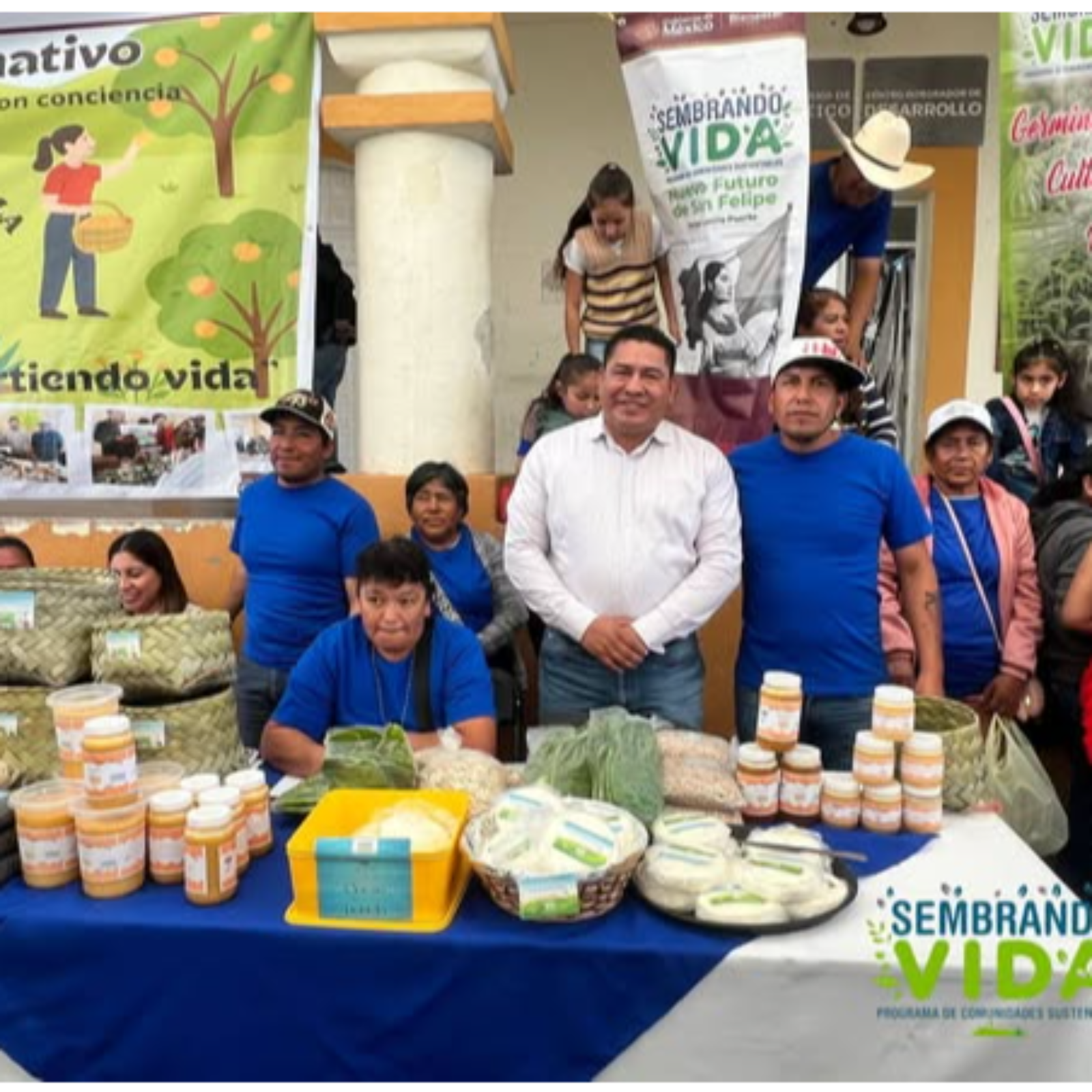 RECORRE ALCALDE TIANGUIS DE PRODUCTORES LOCALES EN ATLTZAYANCA 🌱🛒🤝