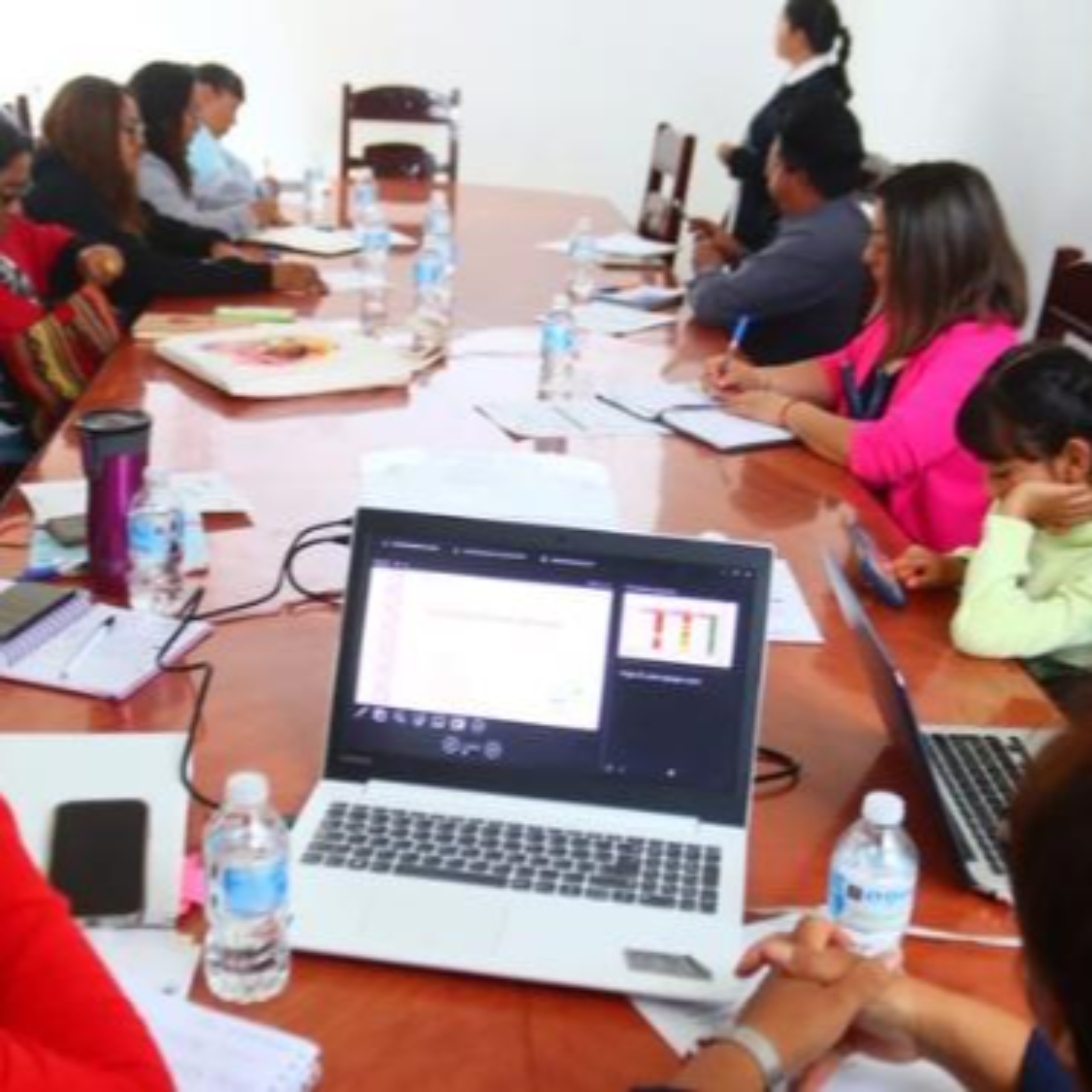 CONFORMAN MUNICIPIOS DE TLAXCALA ALIANZA REGIONAL PARA FORTALECER SERVICIOS DE SALUD 🏥🤝📊⚠️