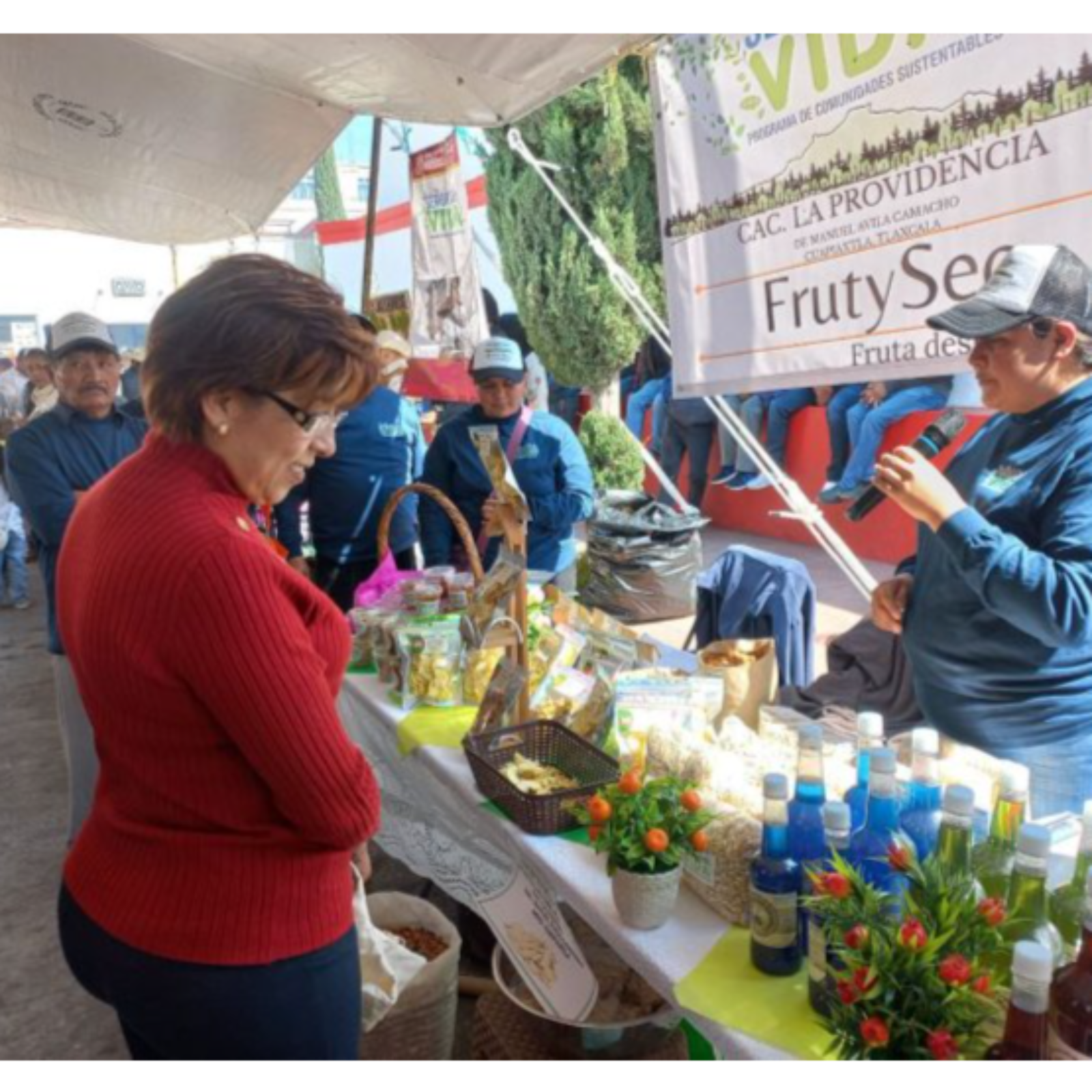 CUAPIAXTLA PRESUME TIANGUIS CAMPESINO… PERO LA REALIDAD DEL CAMPO SIGUE EXIGIENDO MÁS QUE EVENTOS SIMBÓLICOS 🌽🛒⚠️
