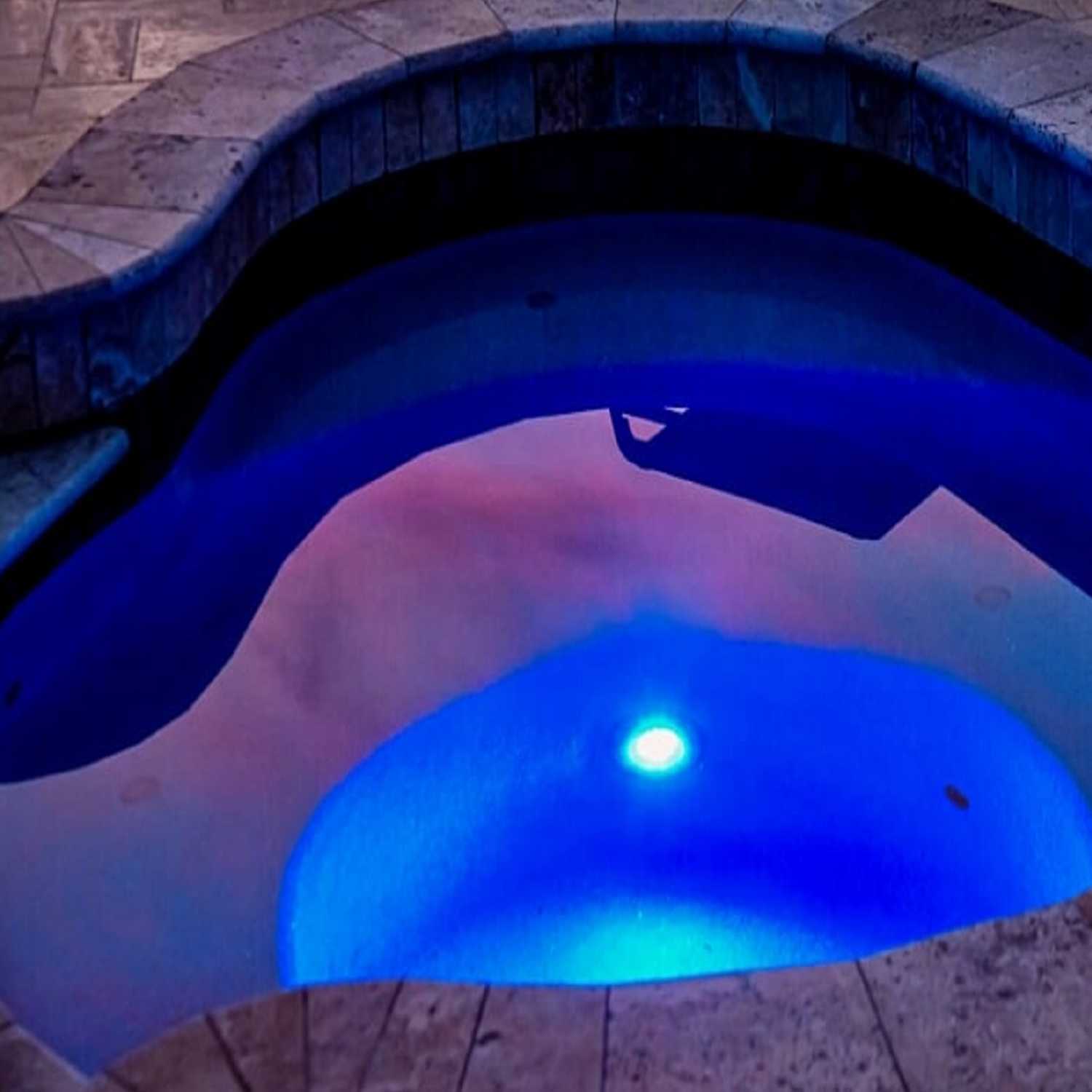 Dallas Pool Resurfacing & Plastering