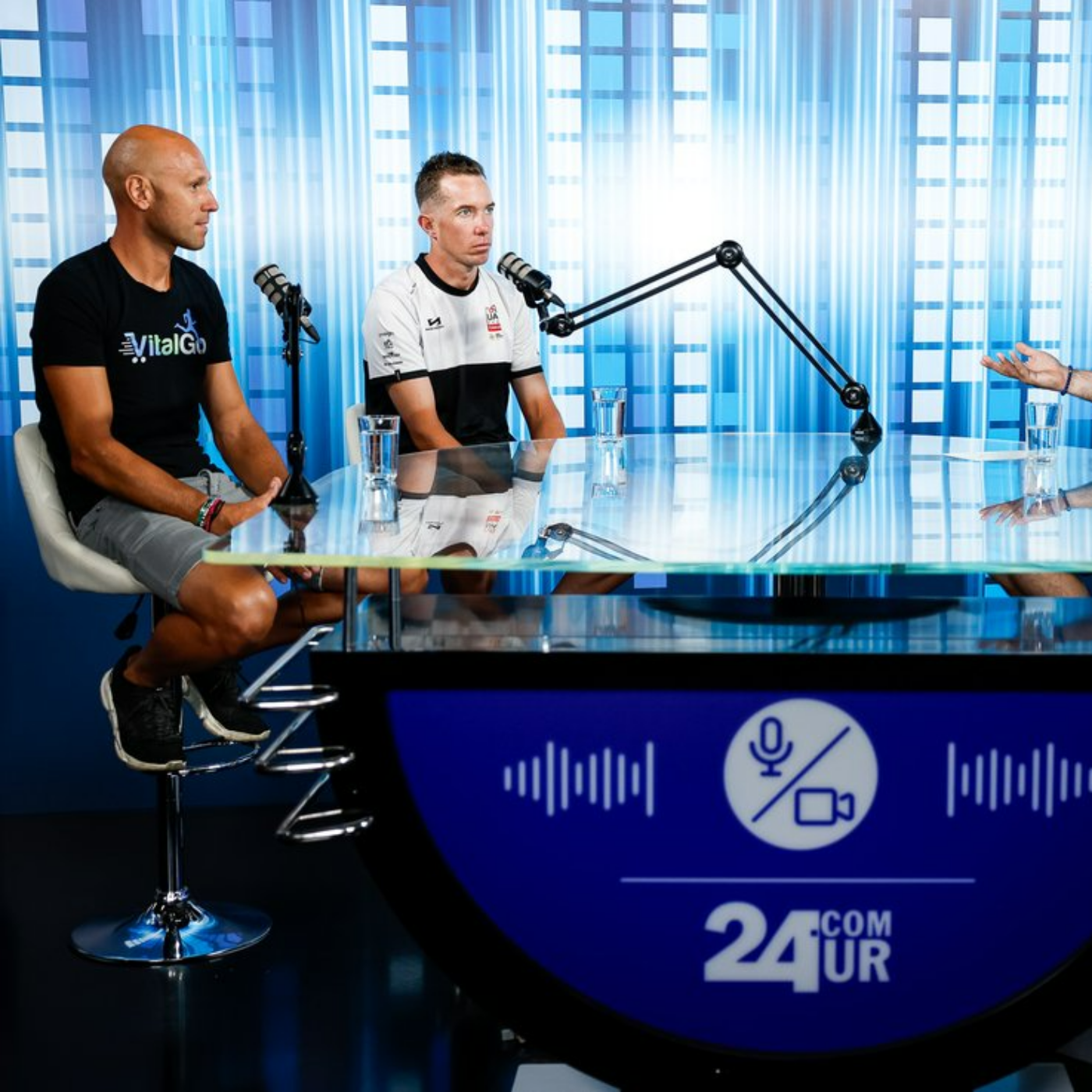 Pogi v slušalko redko sporoči 'gremo počasneje' - z Maticem Flajšmanom