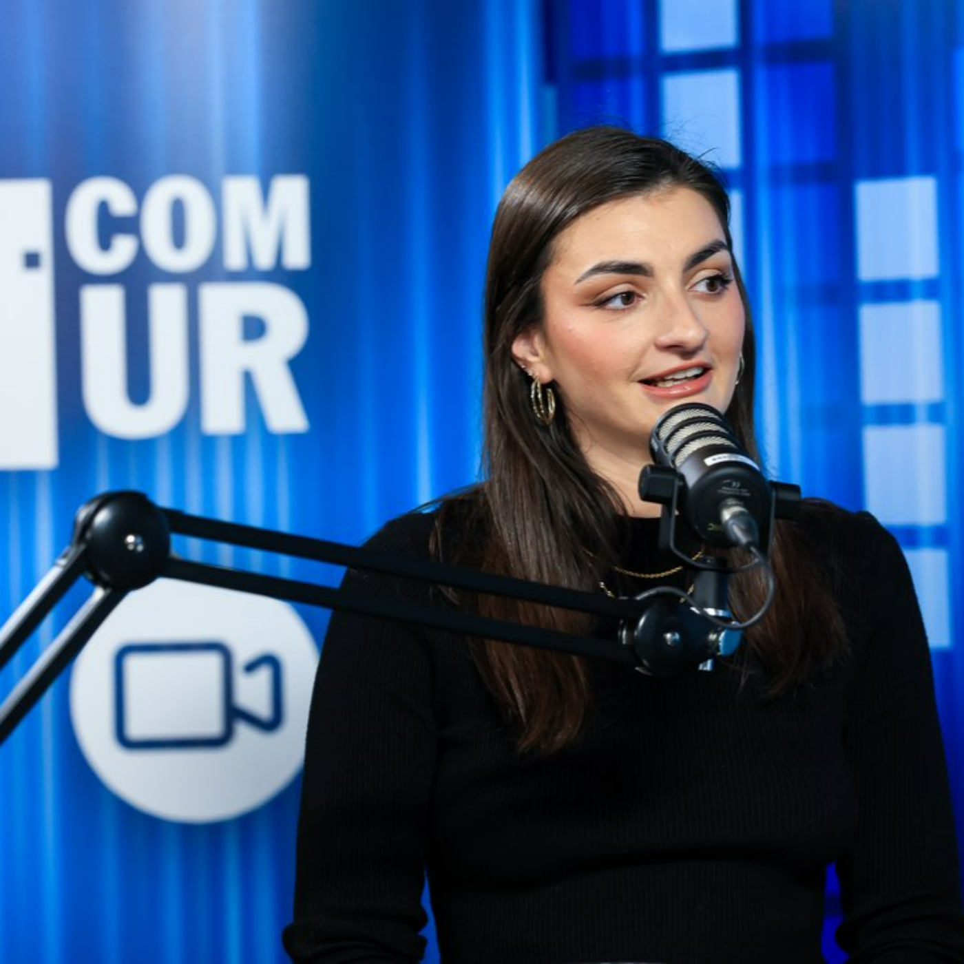 Maja Grintal o sanjskih moških: Tam se zdi, da je to najlepši moški na svetu - s Katjo Dobrijević