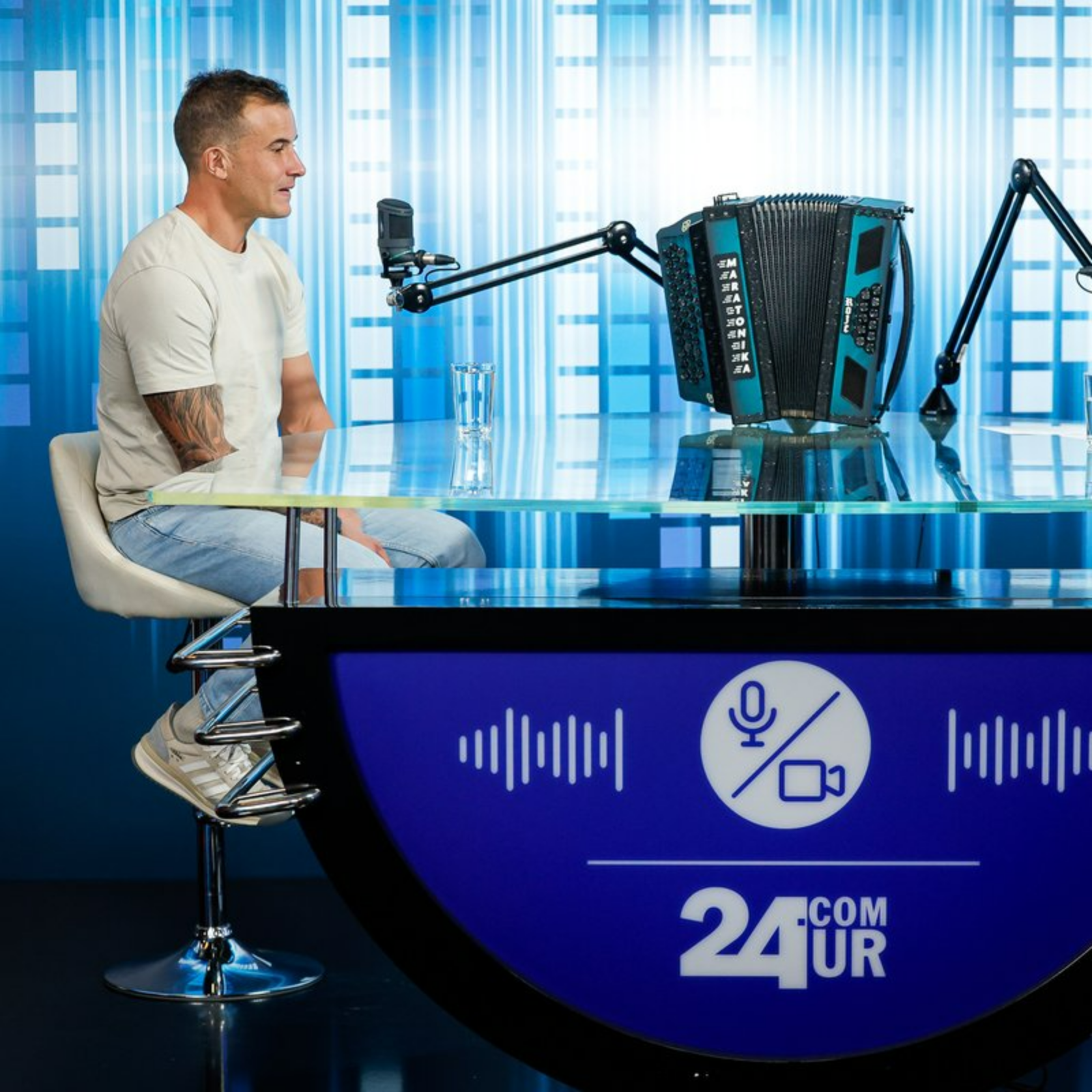 Anže Zavrl se je tudi uradno zapisal v Guinnessovo knjigo rekordov - s Klaro Čampa