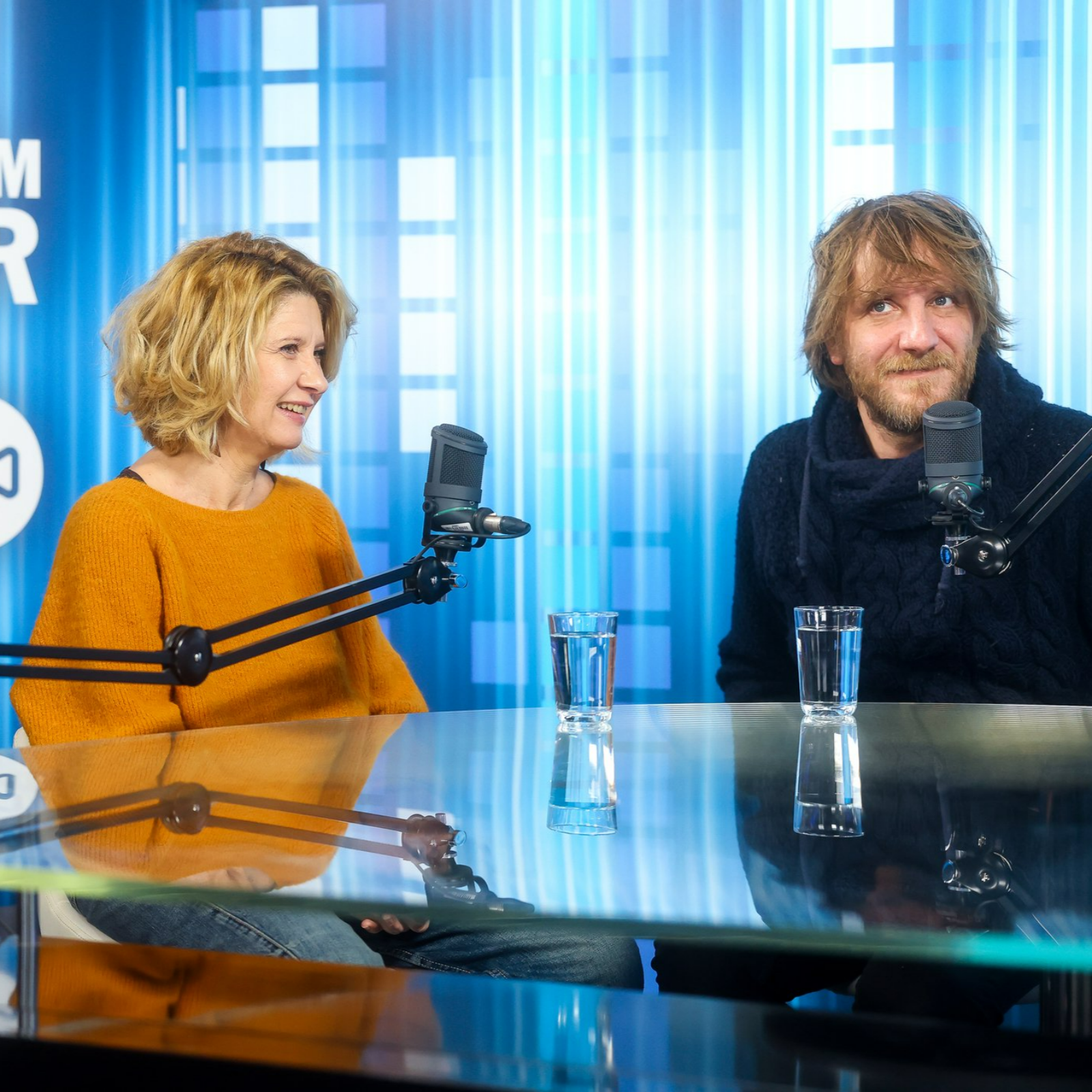 Odprti zakon, pisan na kožo Vesni Pernarčič in Mateju Pucu - z Oto Širca Roš